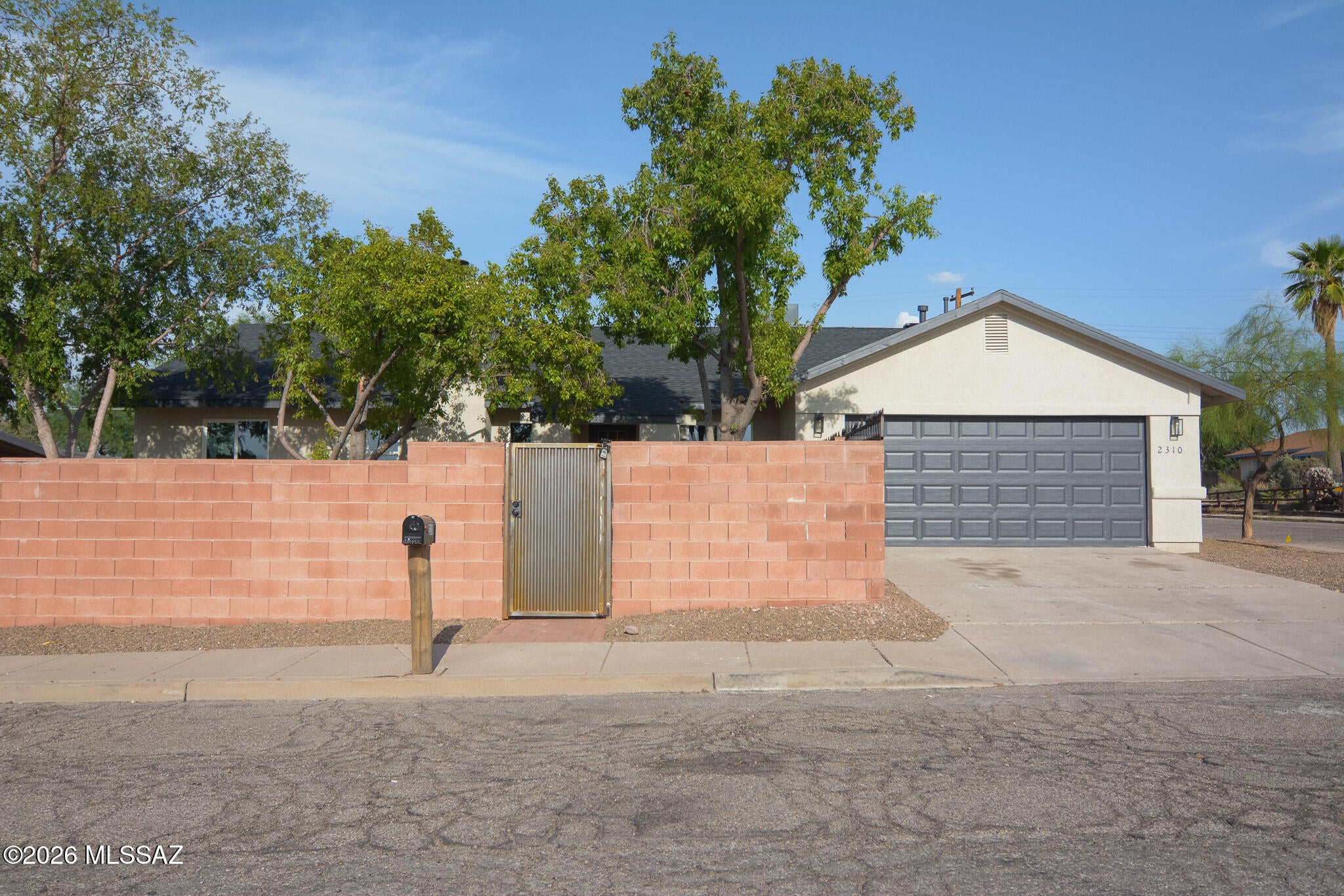 El Cortez Heights - Residential