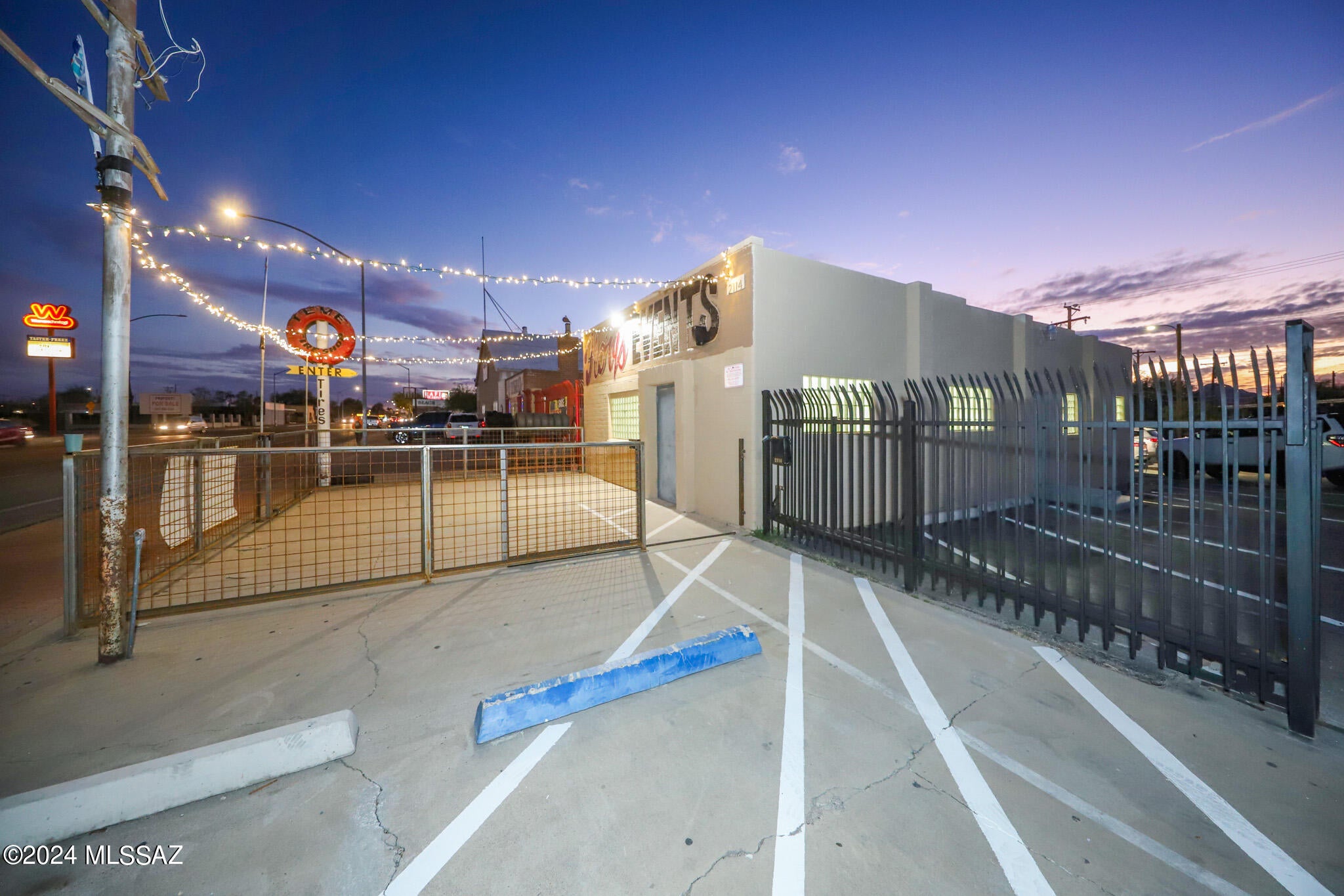 Space has open floor plan, and has been used aw a bar, a church and event center in the past. has two bathroom easy access located on 6th Ave, close to downtown , I10 and I19  Owner agent