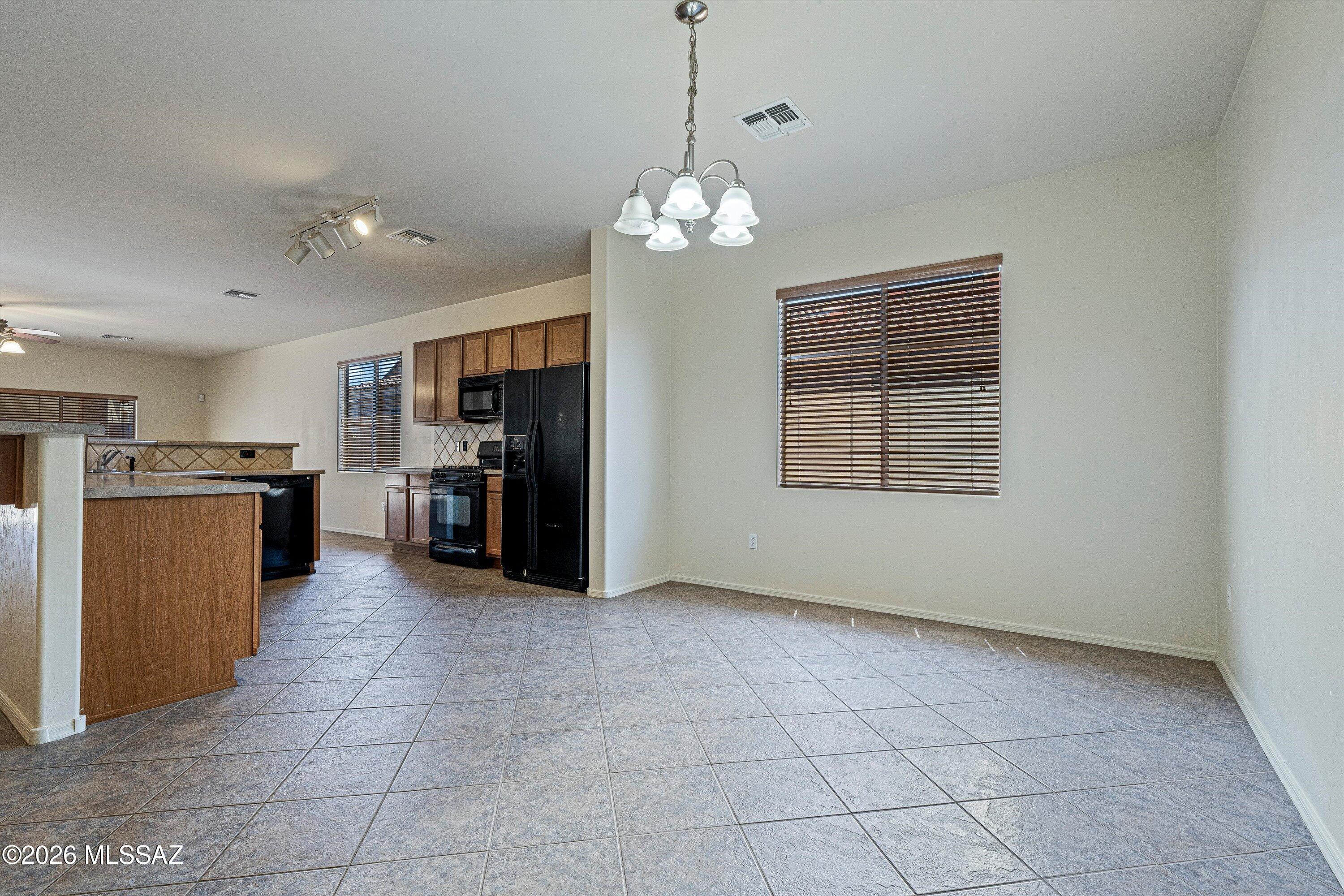 Rancho Del Lago (1-100) - Residential