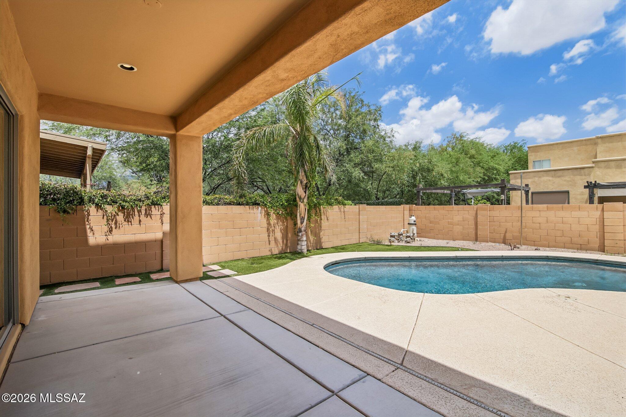 Desert Links (1-48) - Residential