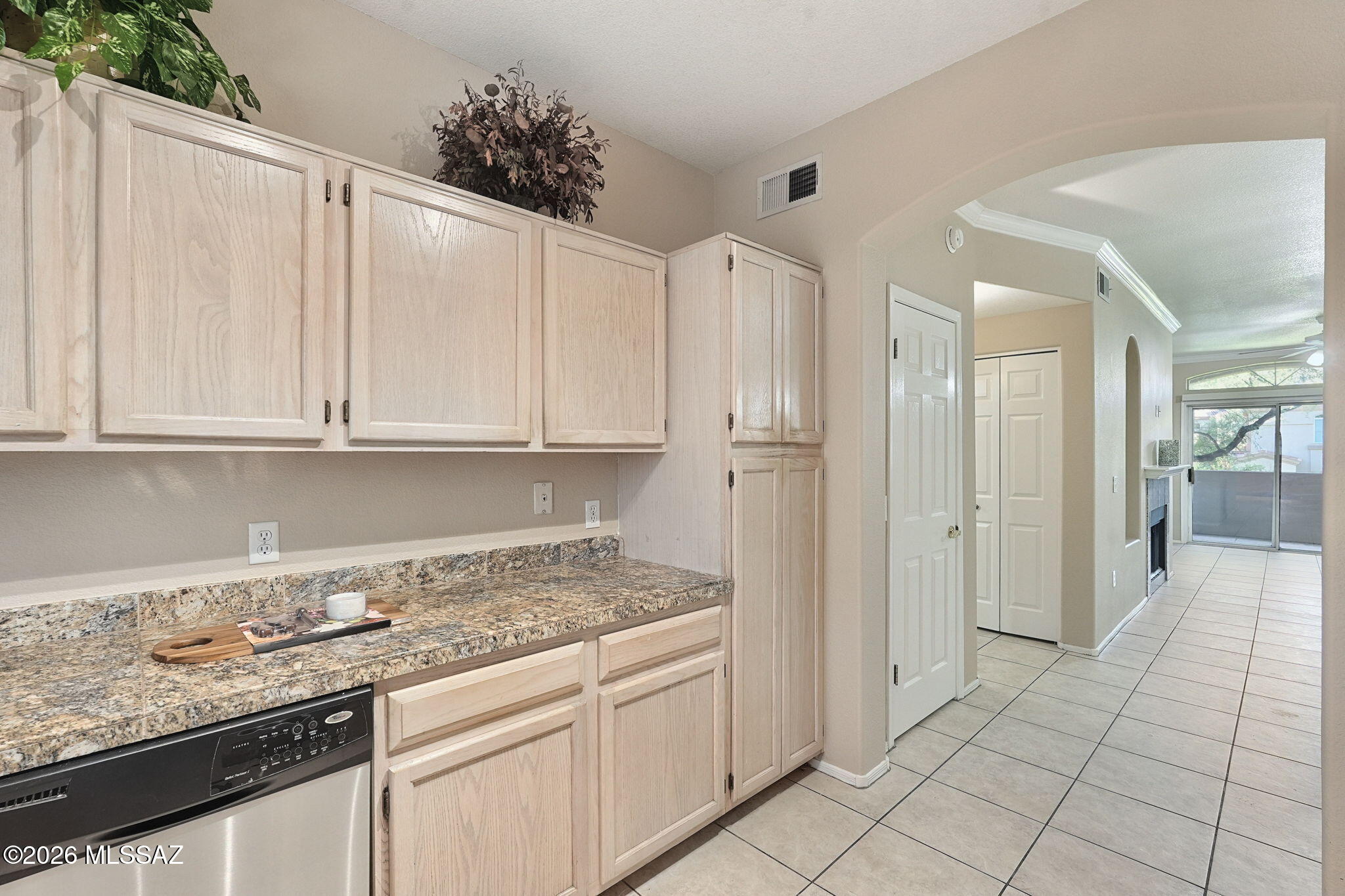 Pinnacle Canyon Condominium - Residential