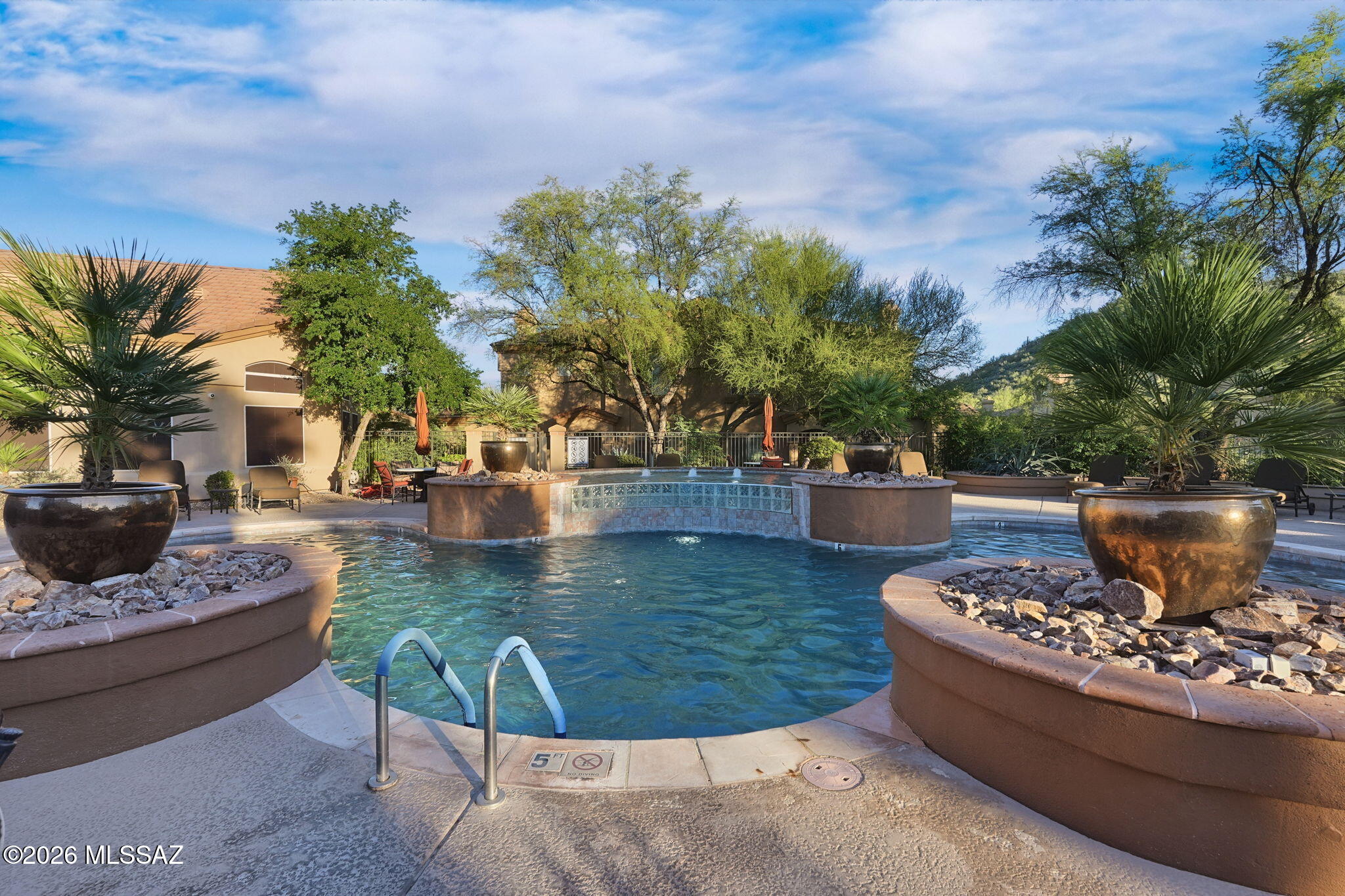 Pinnacle Canyon Condominium - Residential