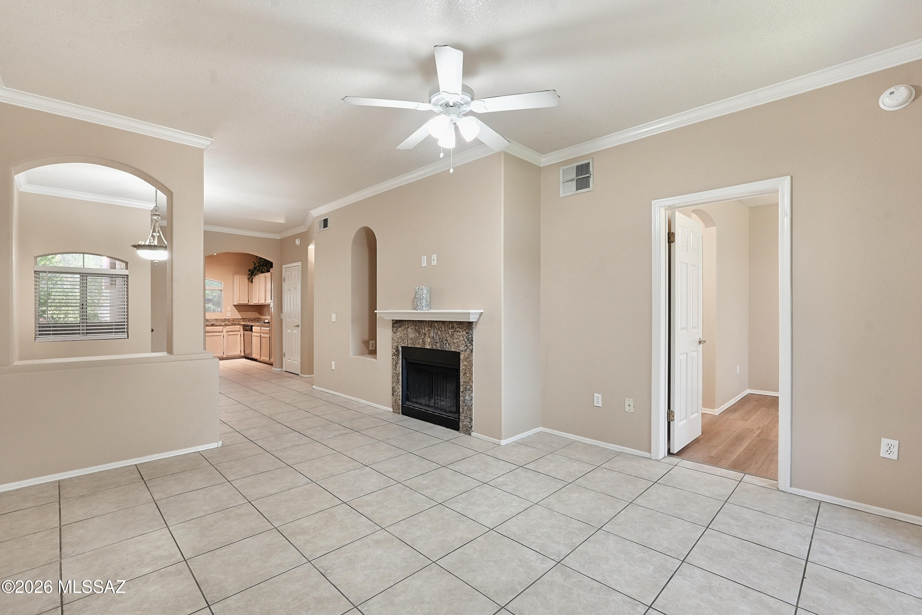Pinnacle Canyon Condominium - Residential
