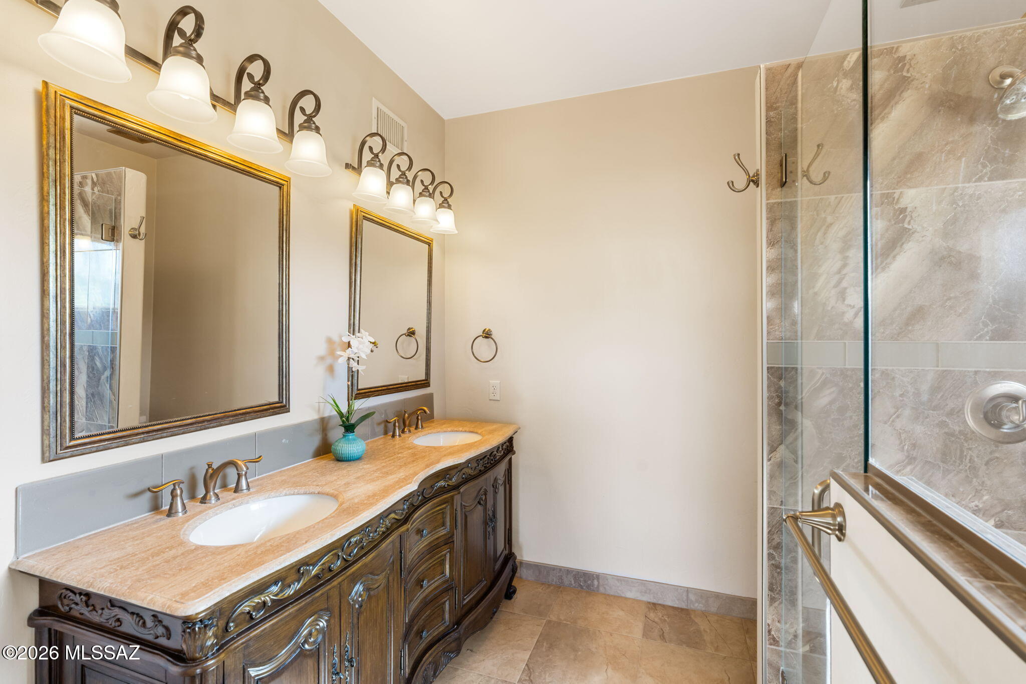 Paloma Del Sol (1-50) - Residential