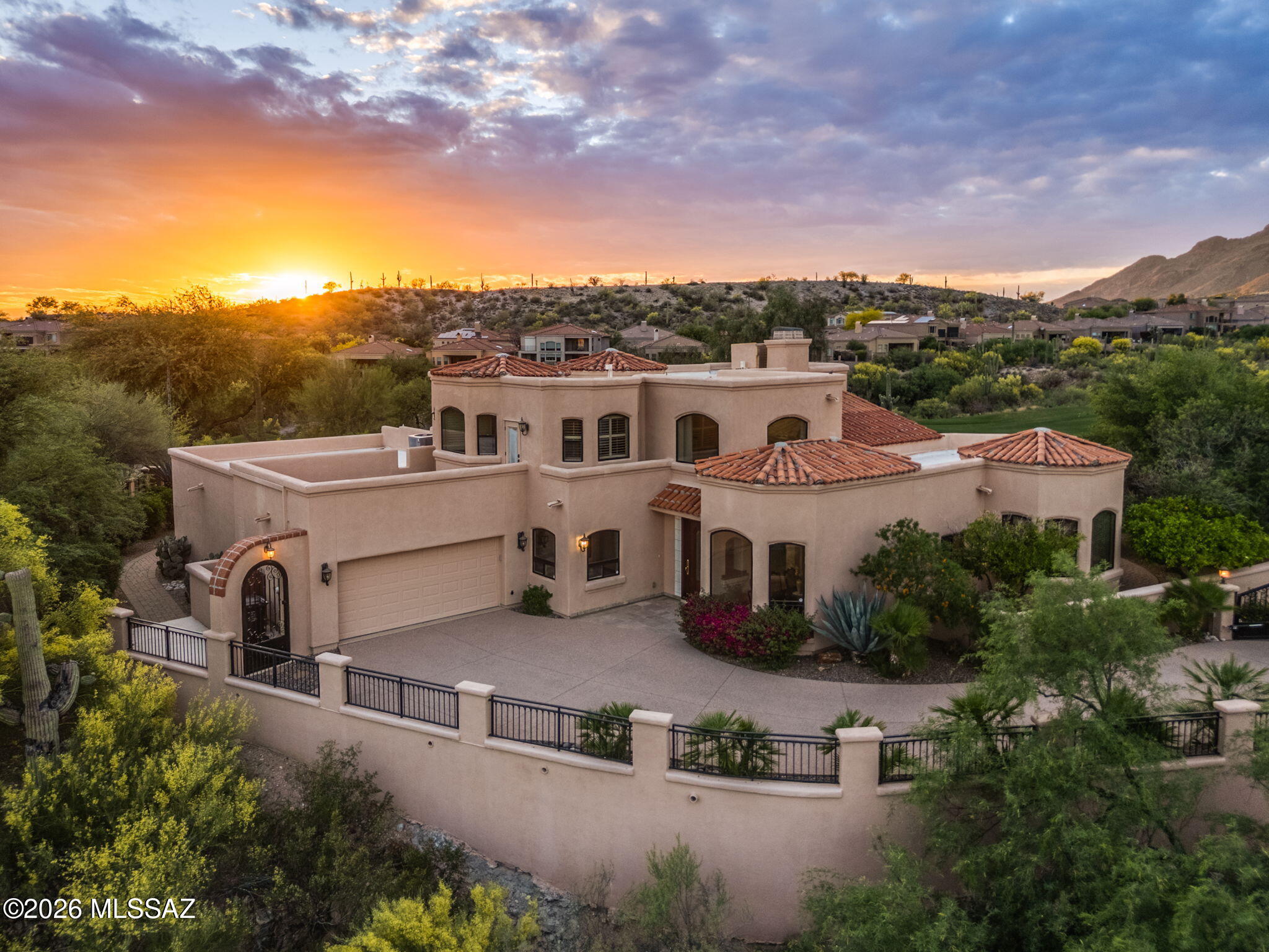 Beautiful Southwestern-style home in the Catalina Foothills featuring 5 bedrooms, 3 bathrooms, and 3,348 sq ft of living space. Light-filled interior with soaring ceilings, multiple living areas, and a flexible floor plan ideal for entertaining. Spacious primary suite and generous secondary bedrooms. Situated on a private lot with serene desert surroundings, just minutes from top schools, dining, and shopping. Irrigation system.