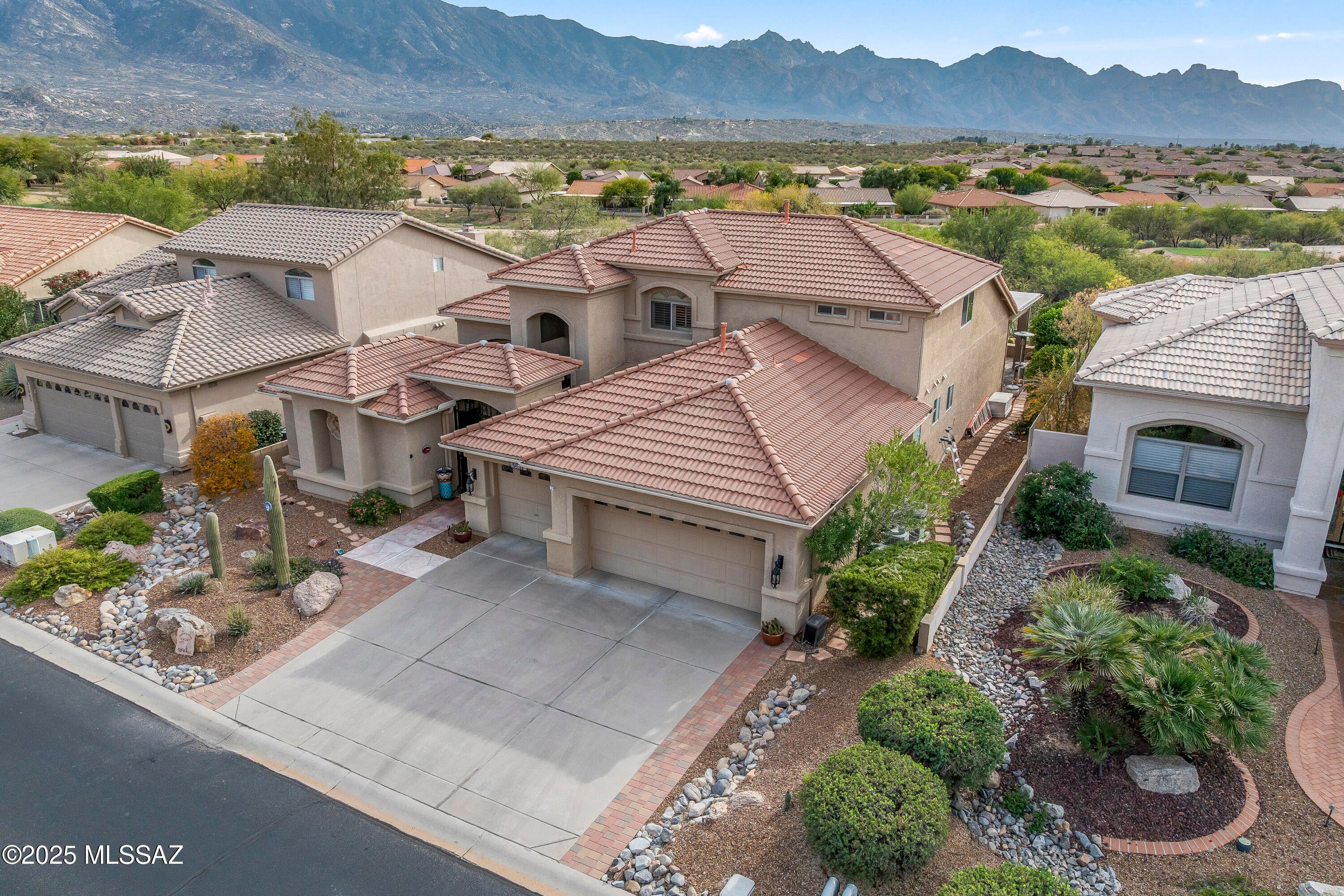 Saddlebrooke - Residential