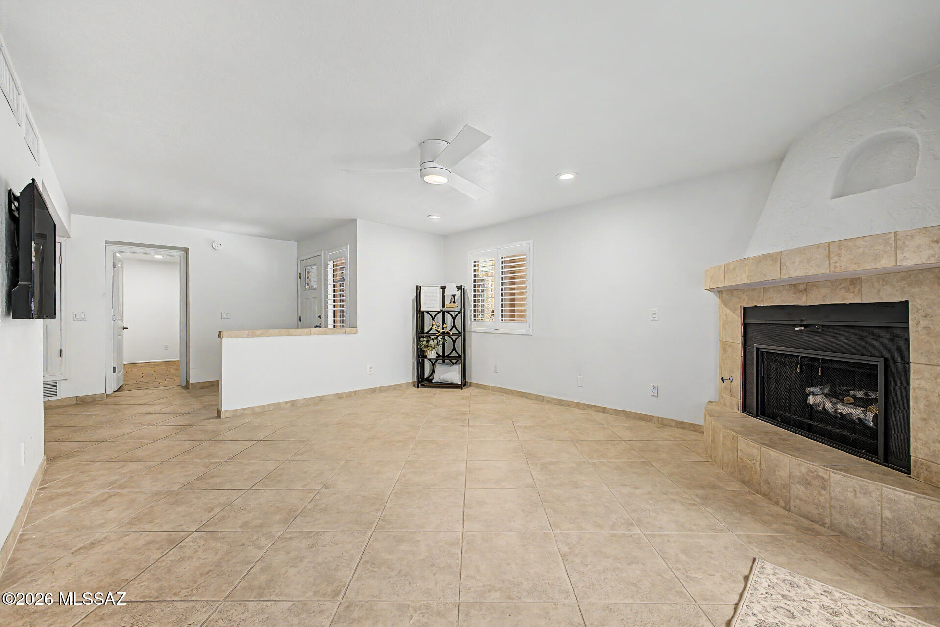 Las Casas Bellas Condo (1-44) - Residential