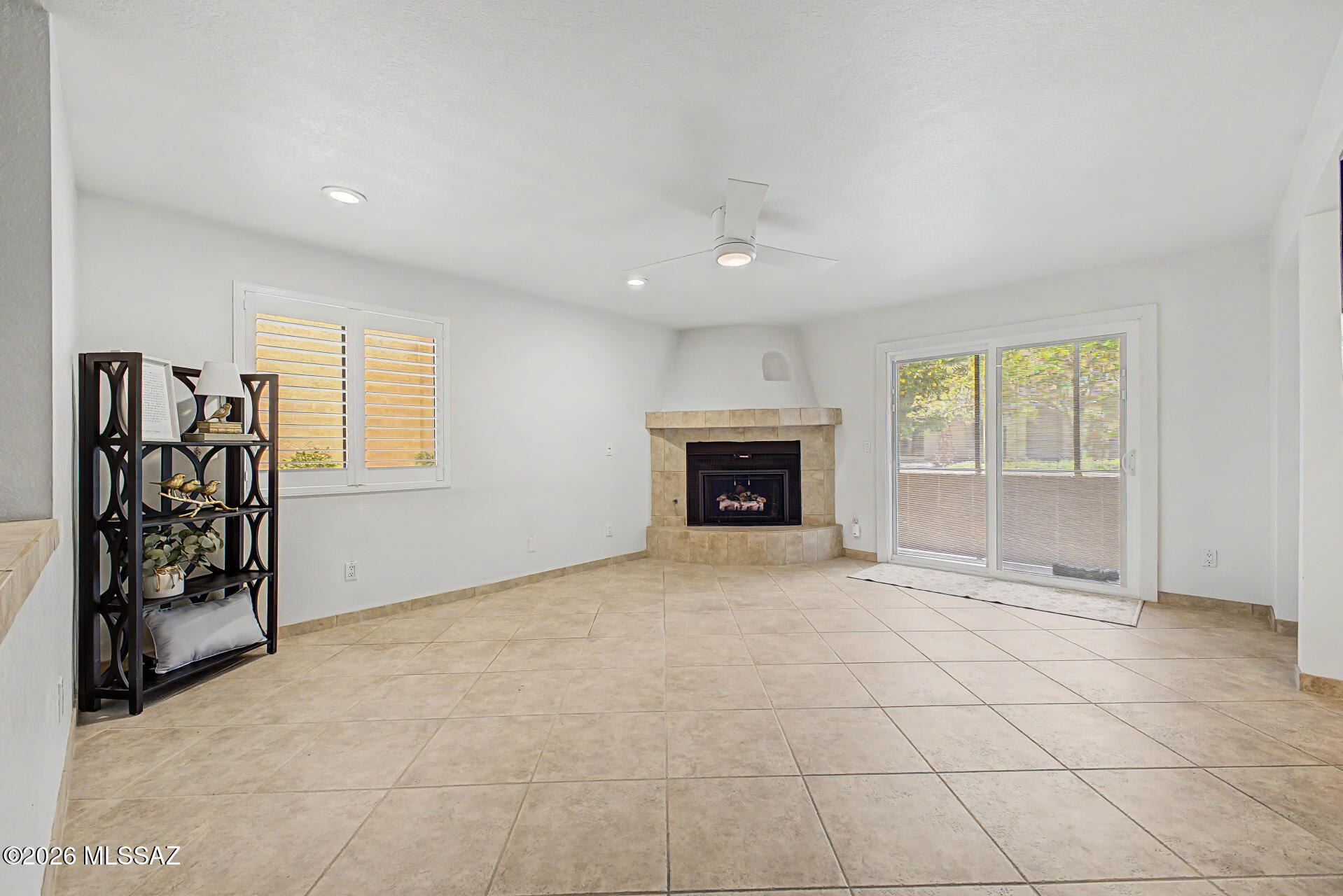 Las Casas Bellas Condo (1-44) - Residential