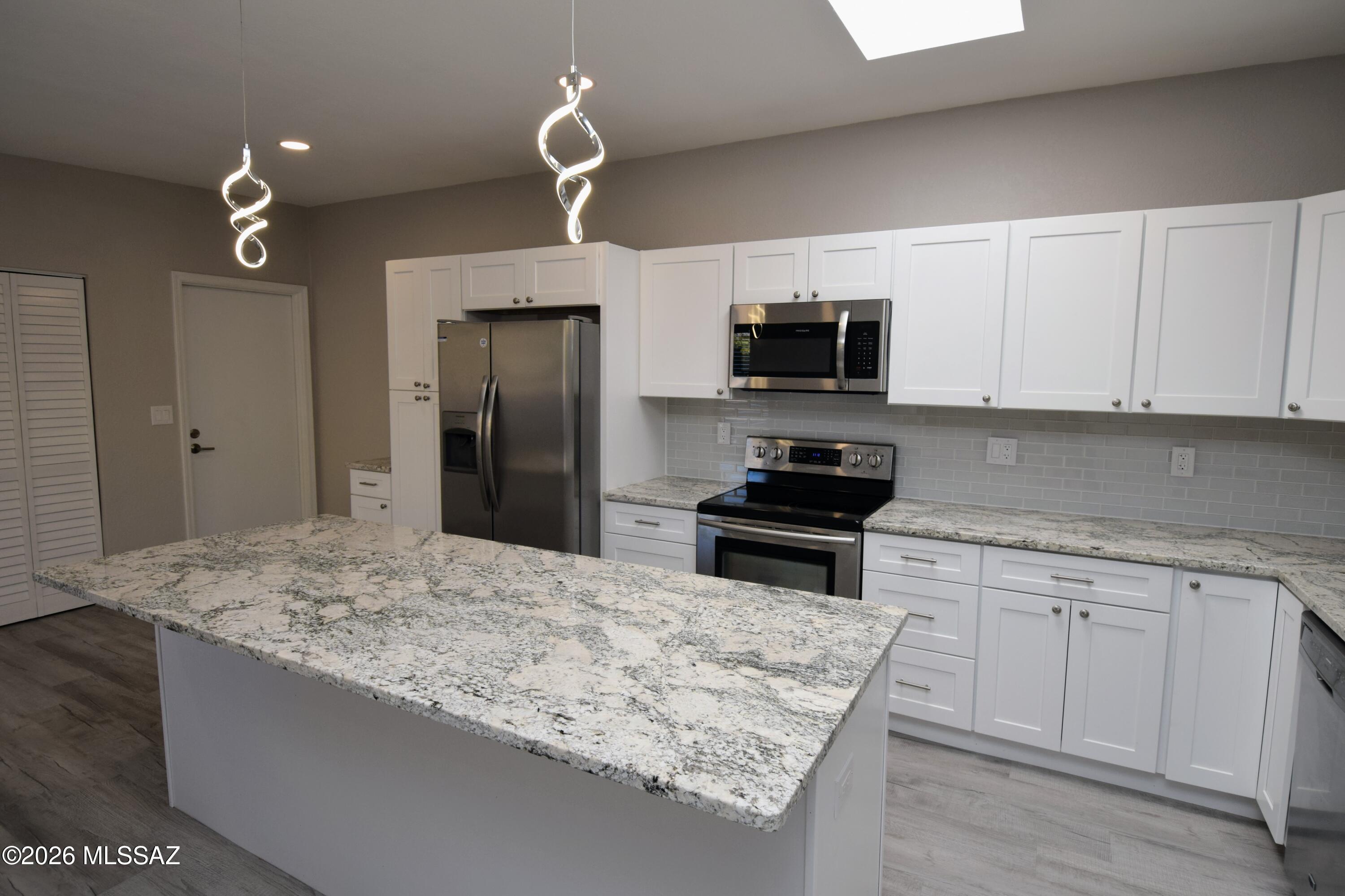 Fairfield Sunrise East (1-520) - Residential Lease