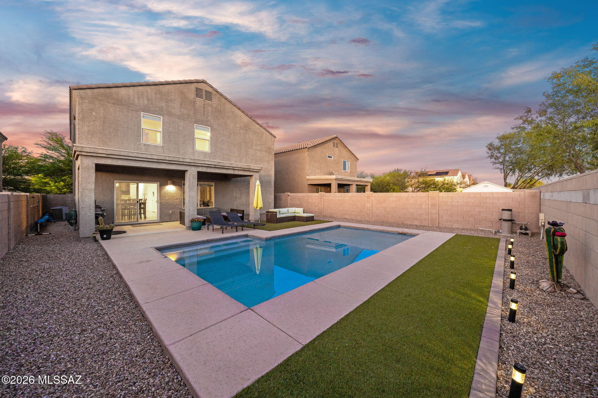 Vista Del Lago Norte SQ20140780198 - Residential