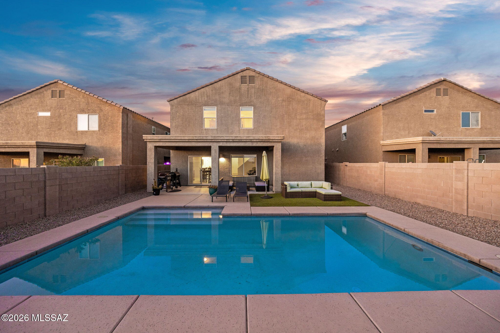 Vista Del Lago Norte SQ20140780198 - Residential