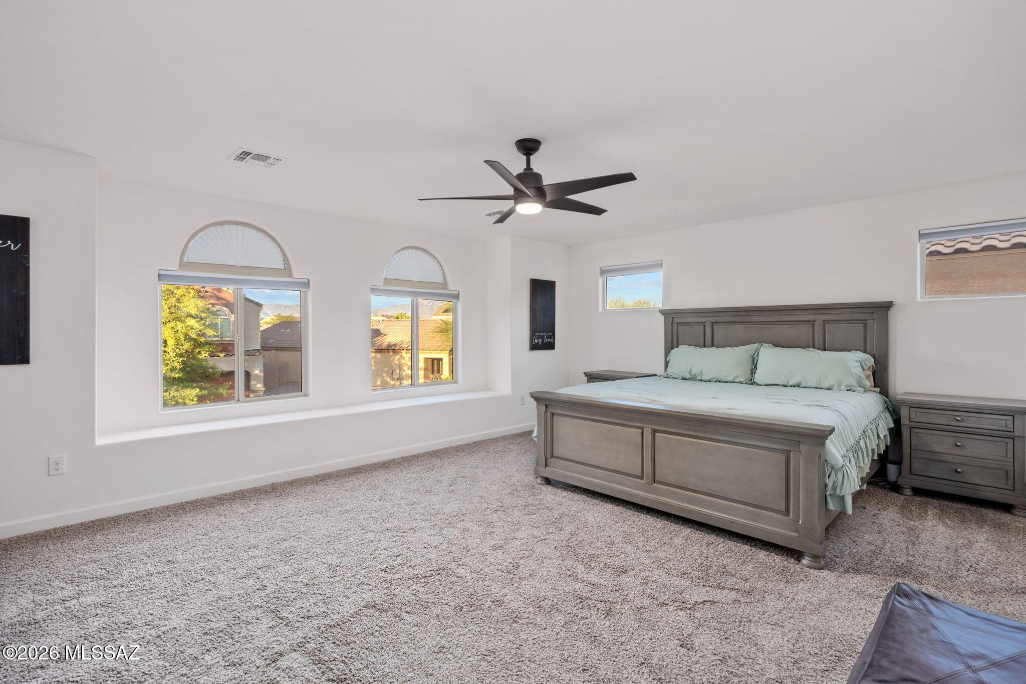 Vista Del Lago Norte SQ20140780198 - Residential