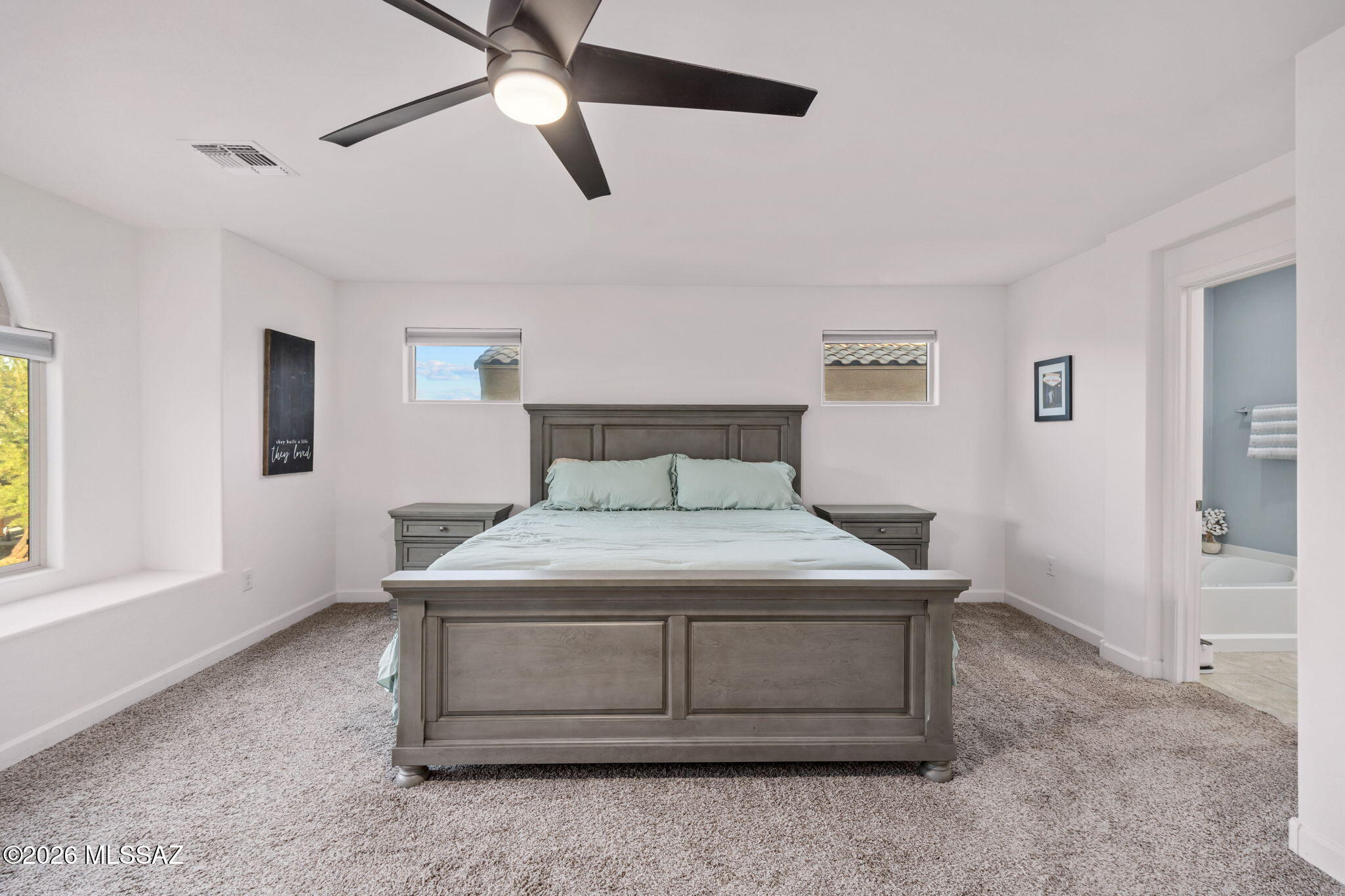 Vista Del Lago Norte SQ20140780198 - Residential