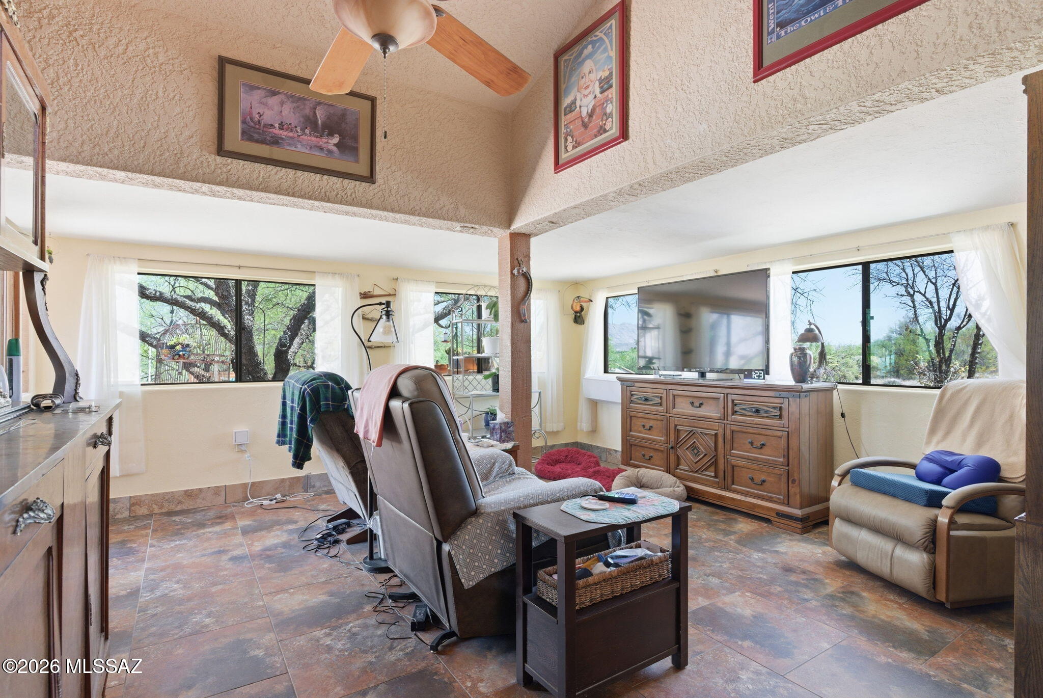 Palo Parado Estates - Residential