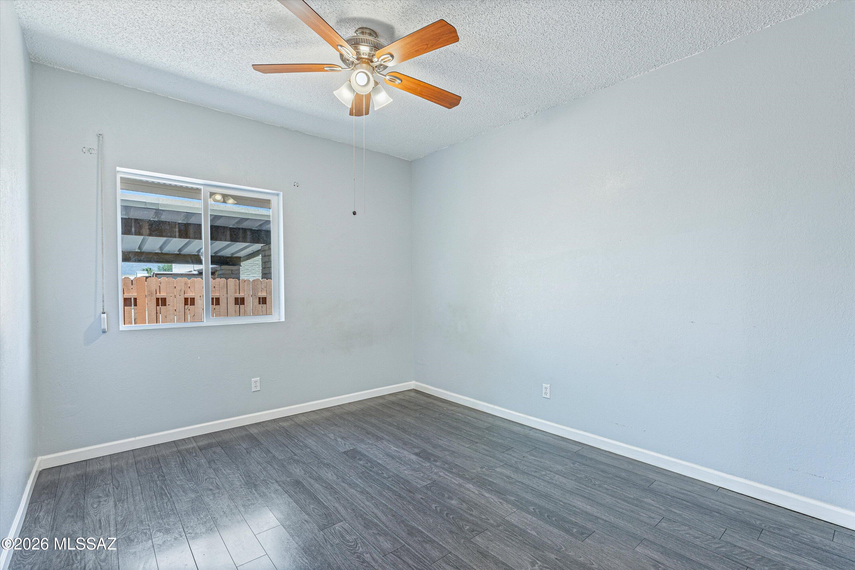 Pantano Park Townhouses - Residential