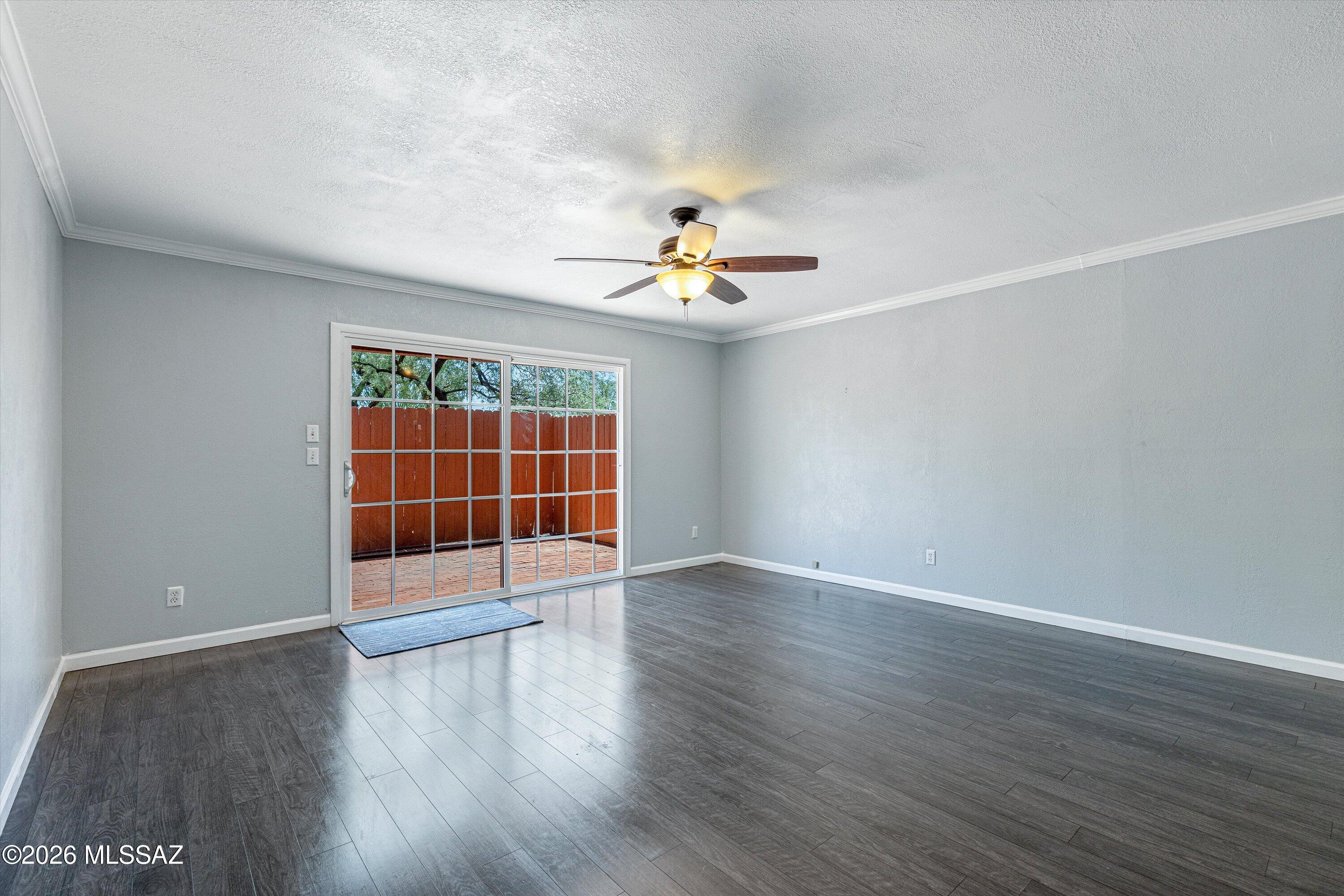 Pantano Park Townhouses - Residential