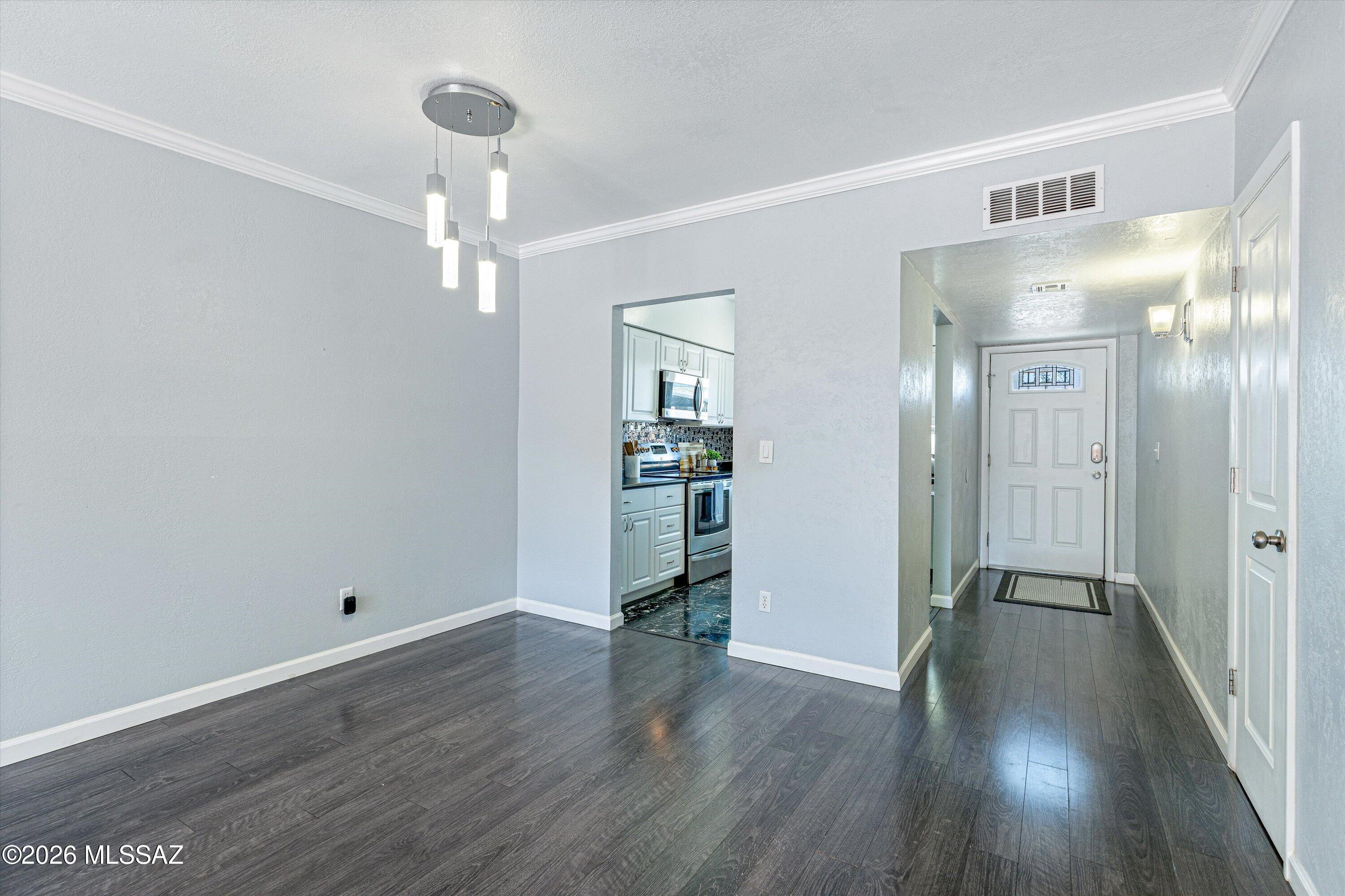 Pantano Park Townhouses - Residential
