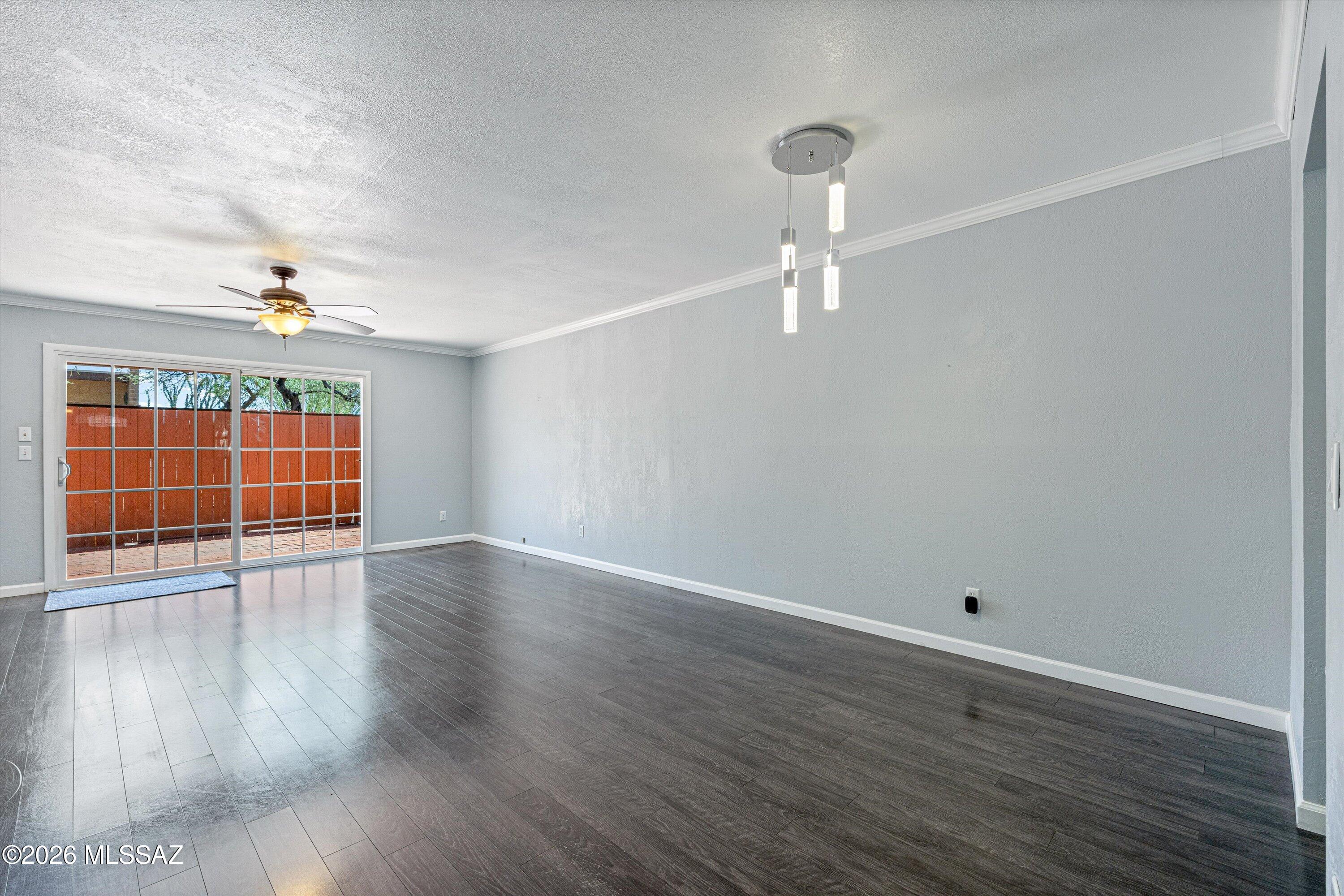 Pantano Park Townhouses - Residential