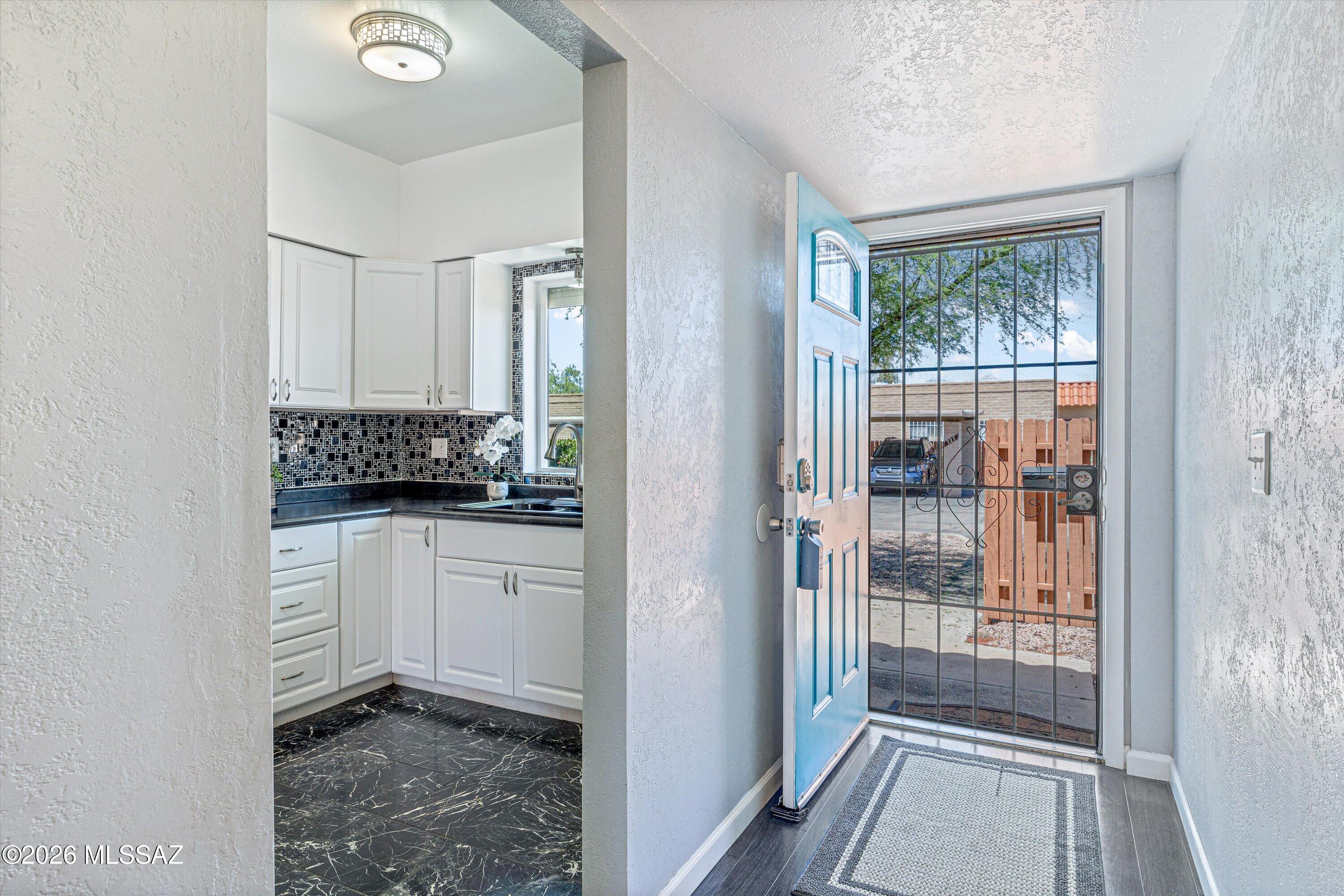 Pantano Park Townhouses - Residential