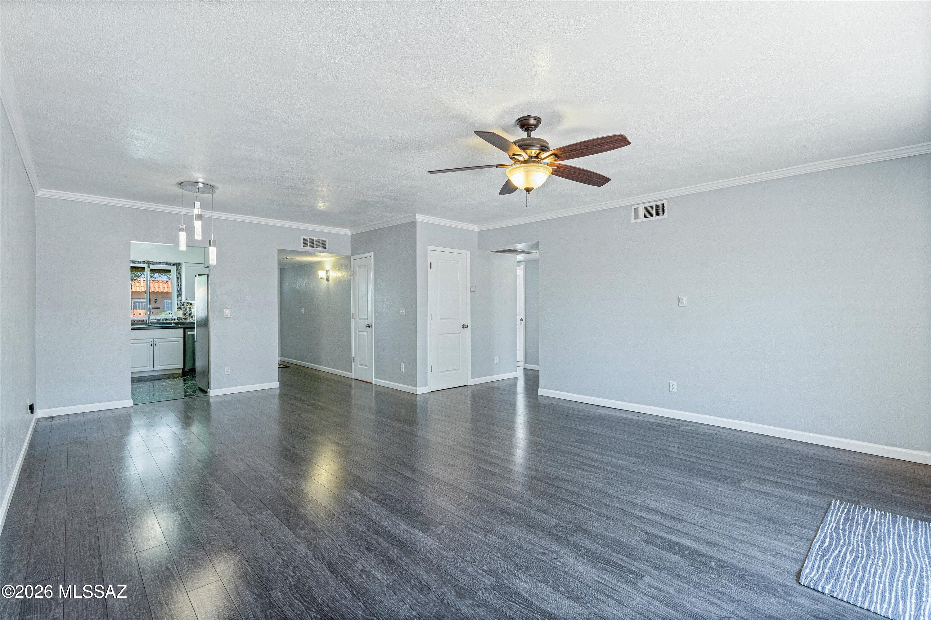 Pantano Park Townhouses - Residential