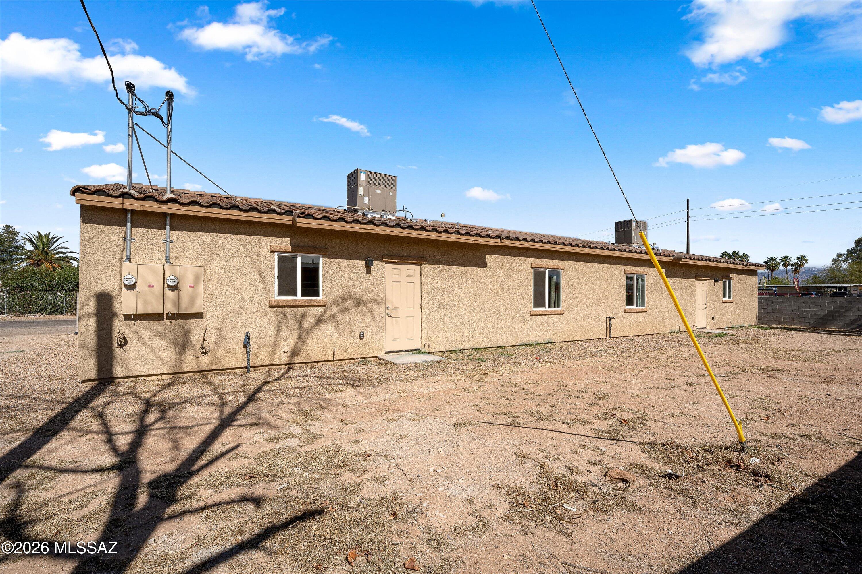 Los Ranchitos - Residential Lease