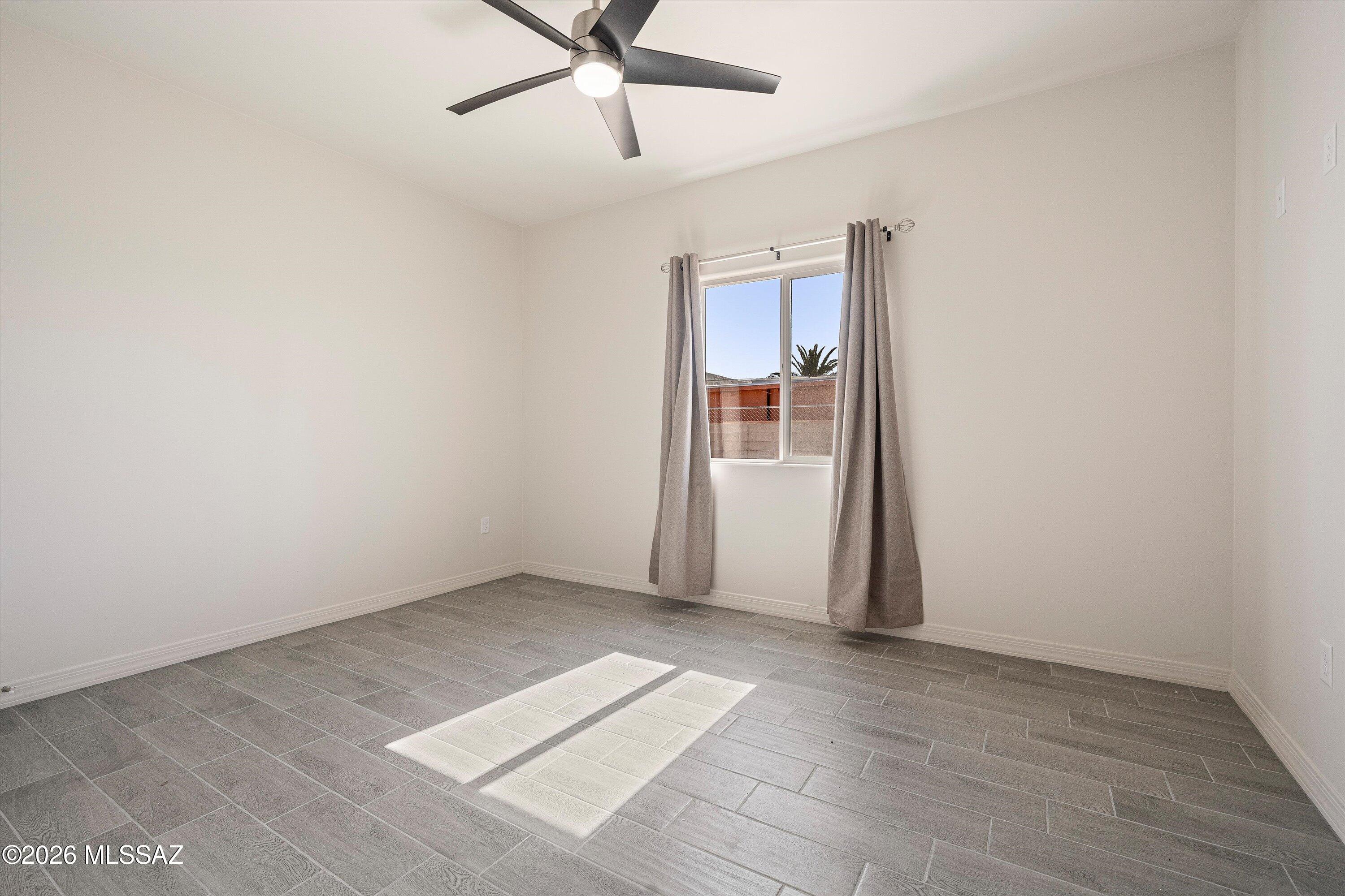 Los Ranchitos - Residential Lease
