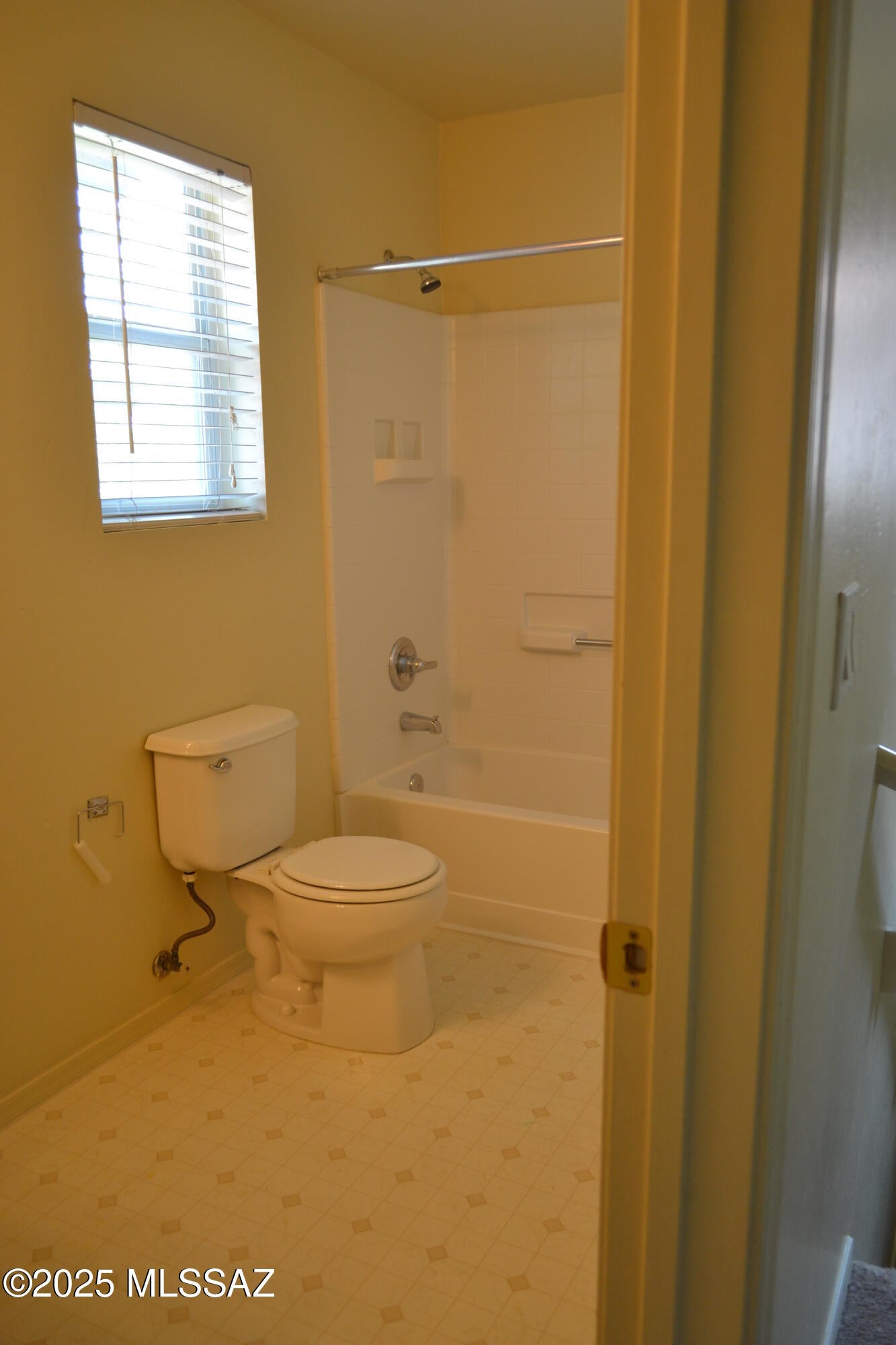 Catalina Vistas - Residential Lease