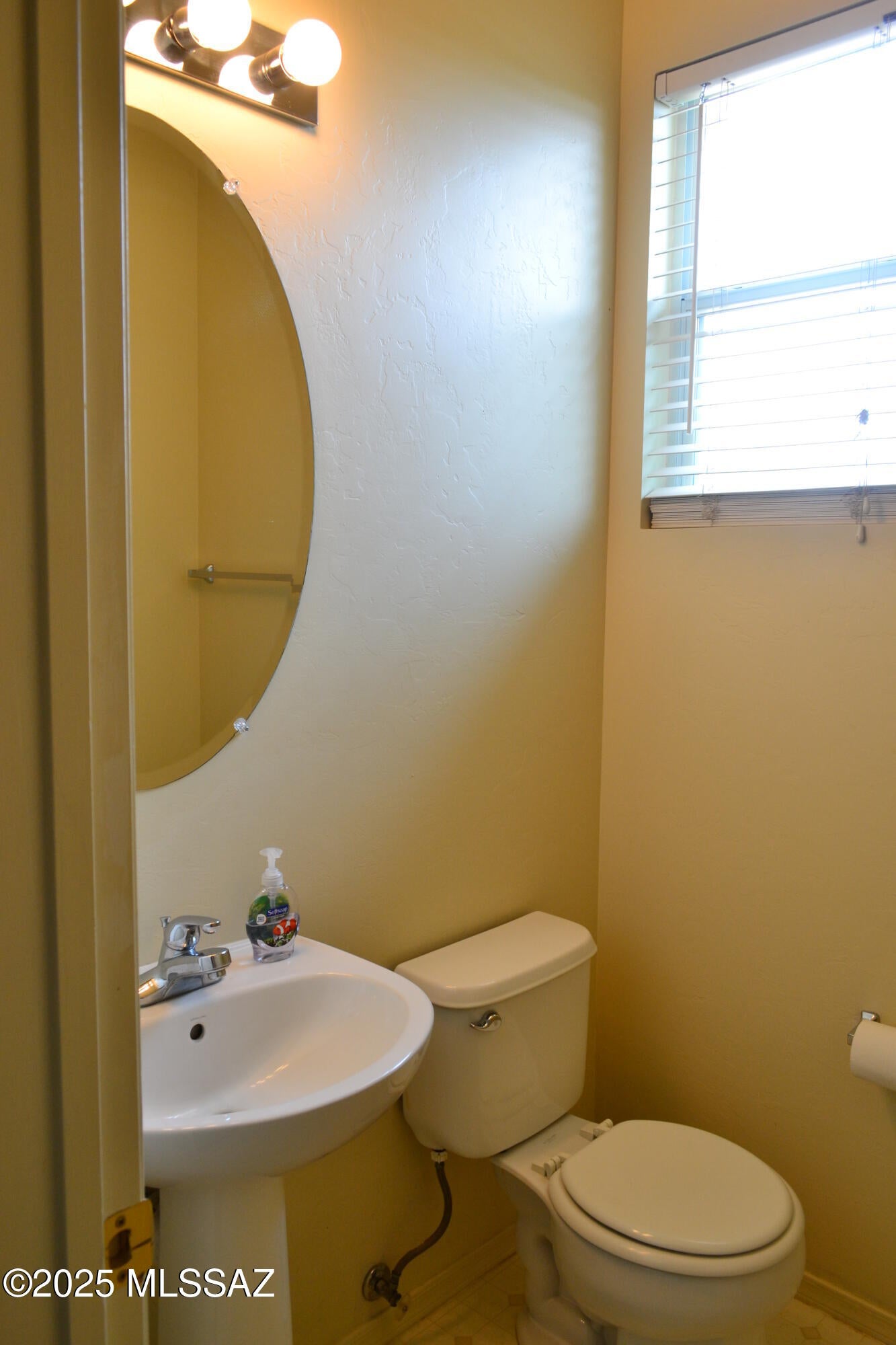 Catalina Vistas - Residential Lease