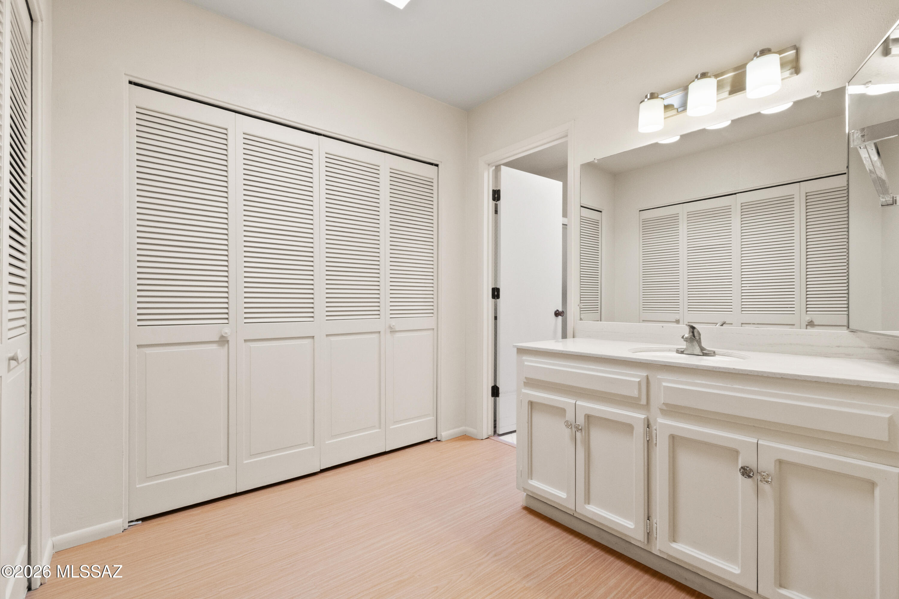 Oro Valley Townhouses (47-52, 58-91) - Residential