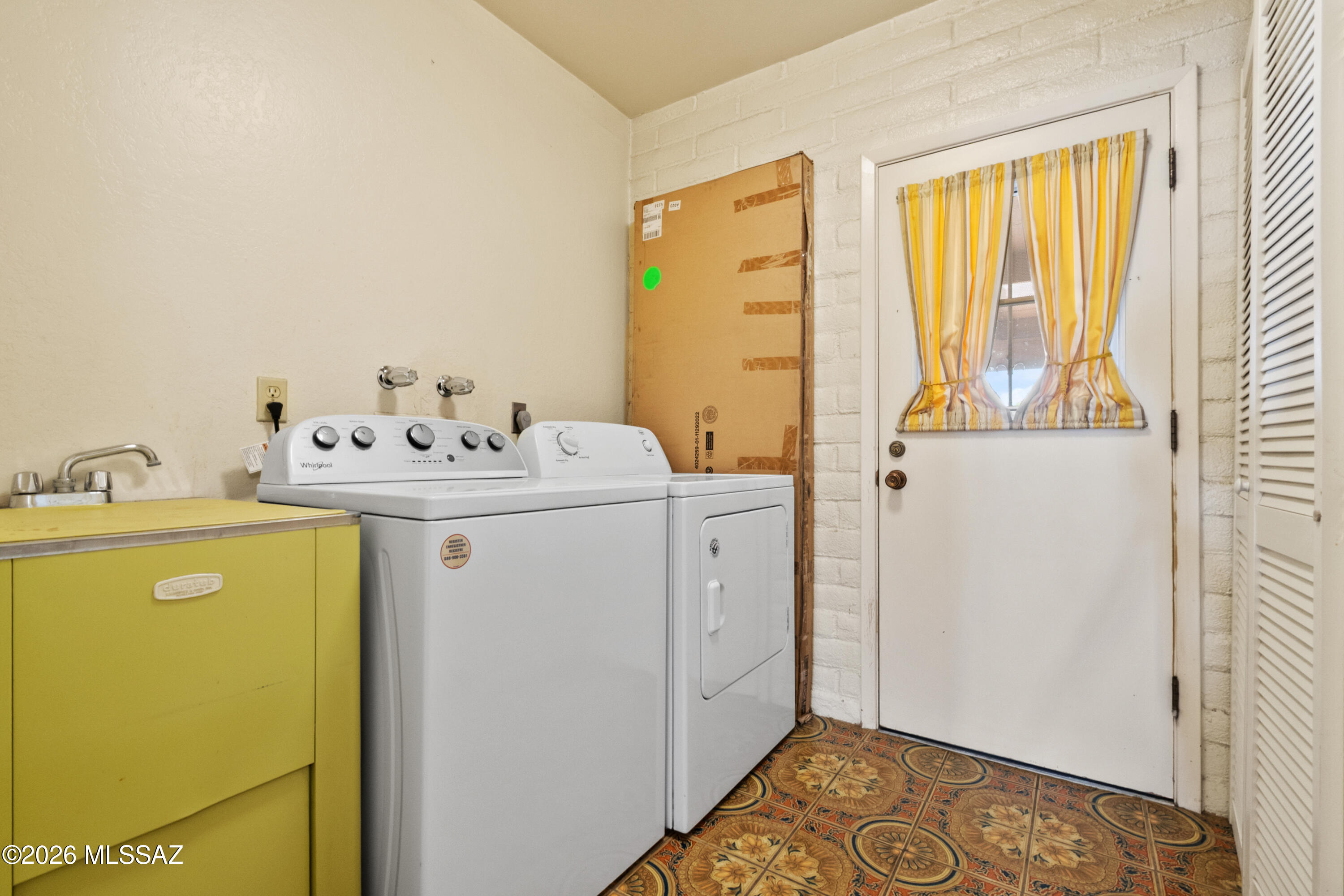 Oro Valley Townhouses (47-52, 58-91) - Residential