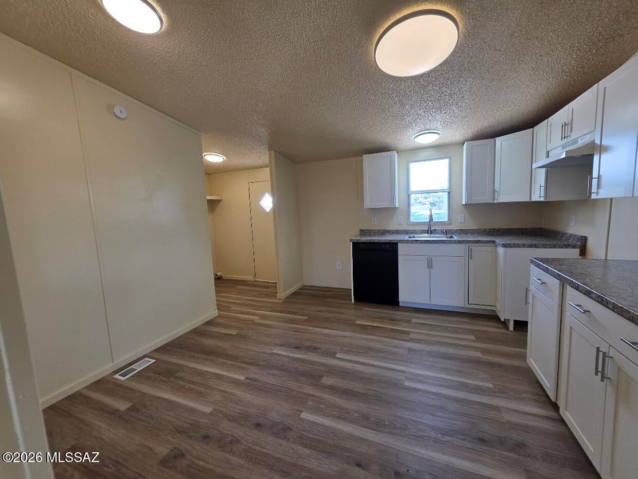 Unsubdivided - Residential Lease