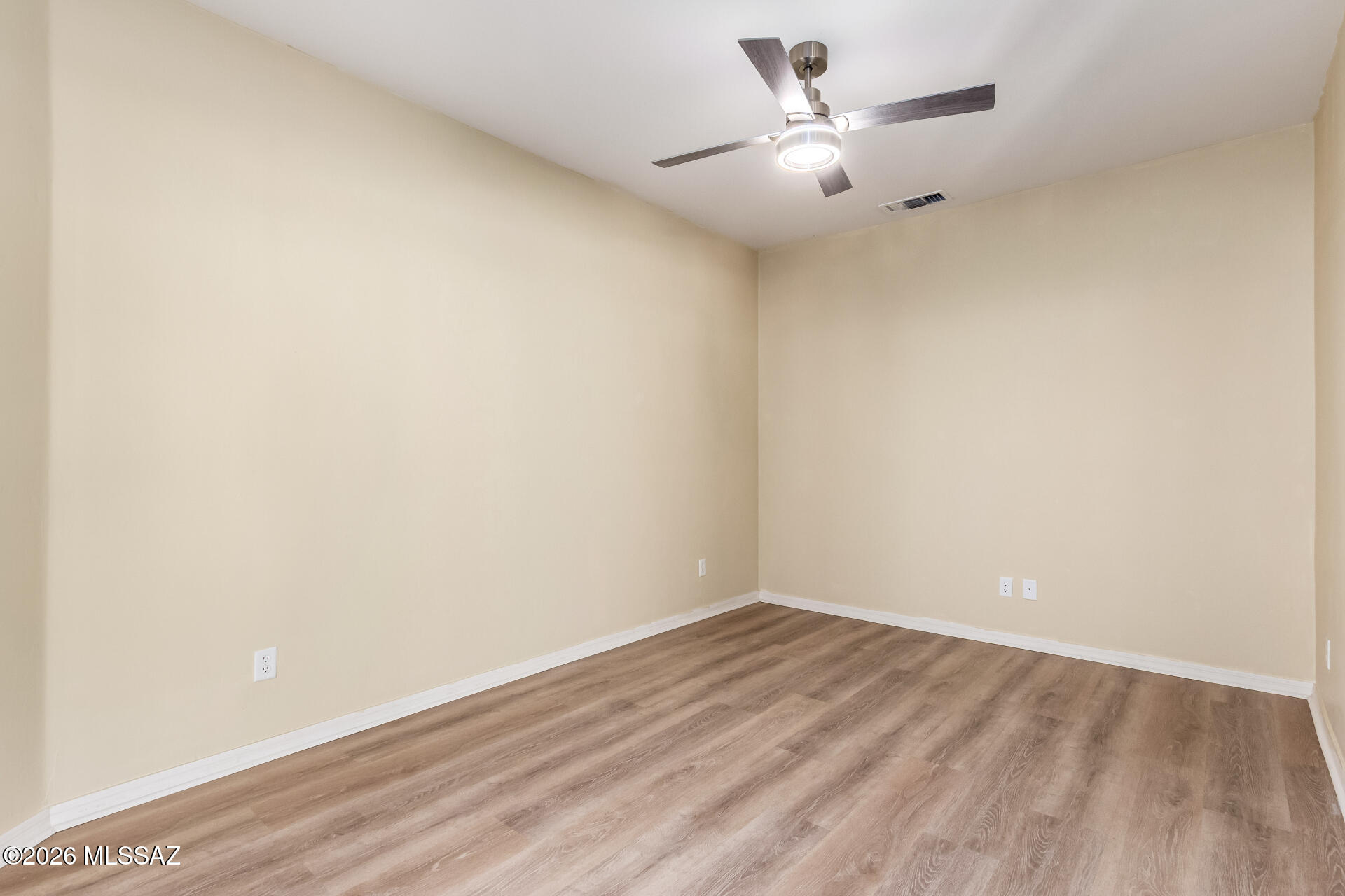 Las Campanas Village (1-111) - Residential
