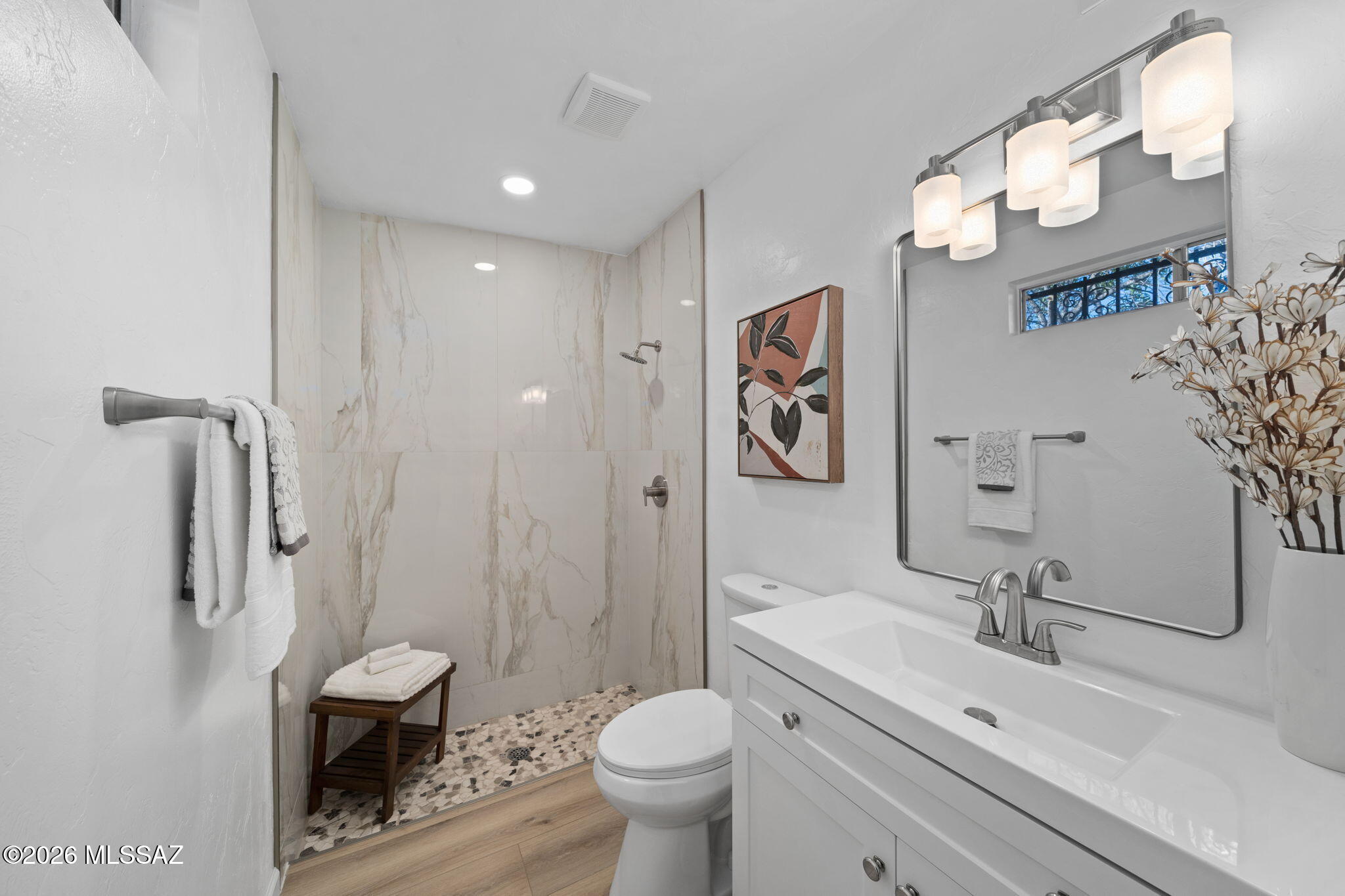 Broadway East (113-253) - Residential