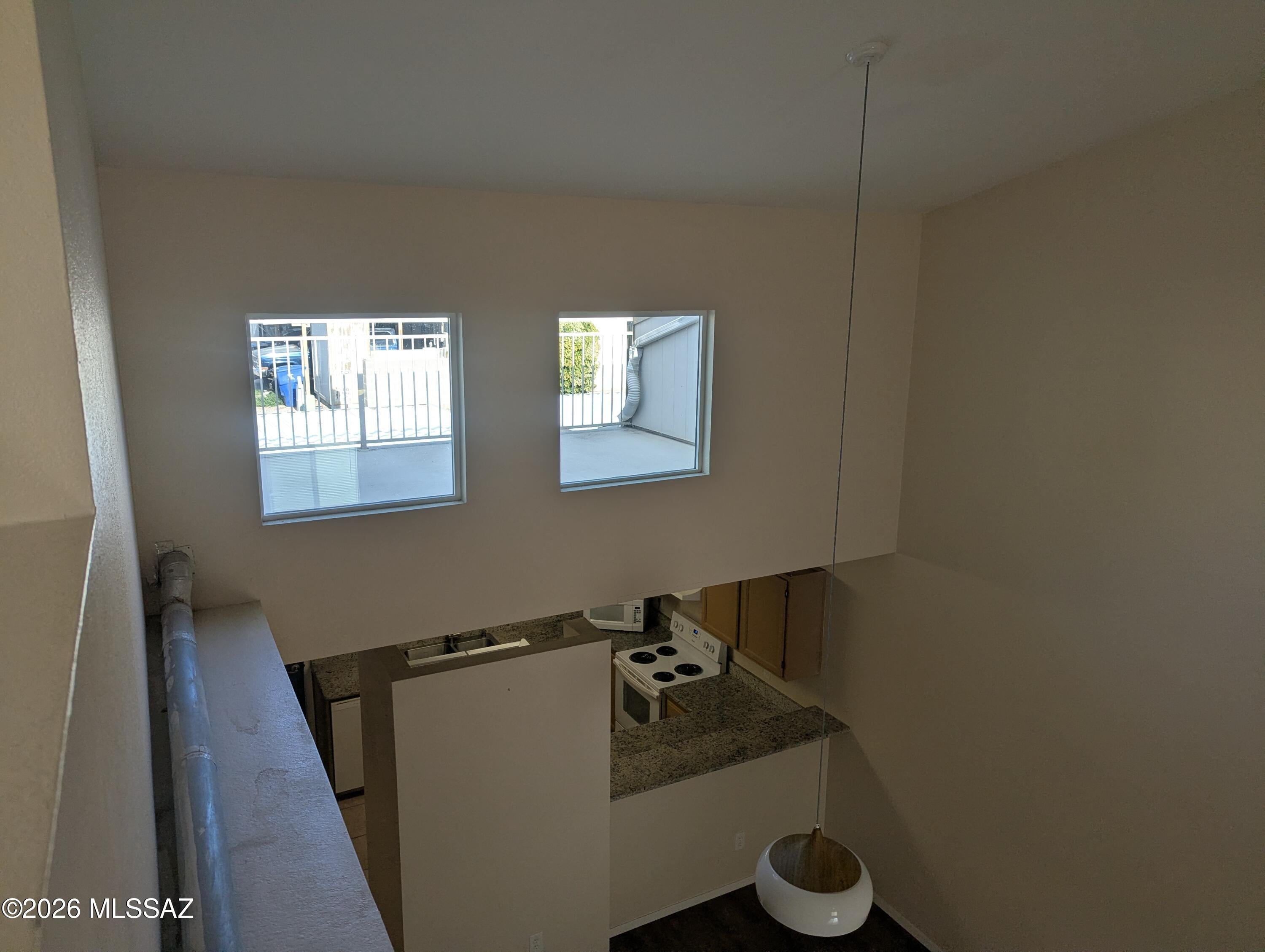 Centre Court Townhomes (1-106) - Residential Lease