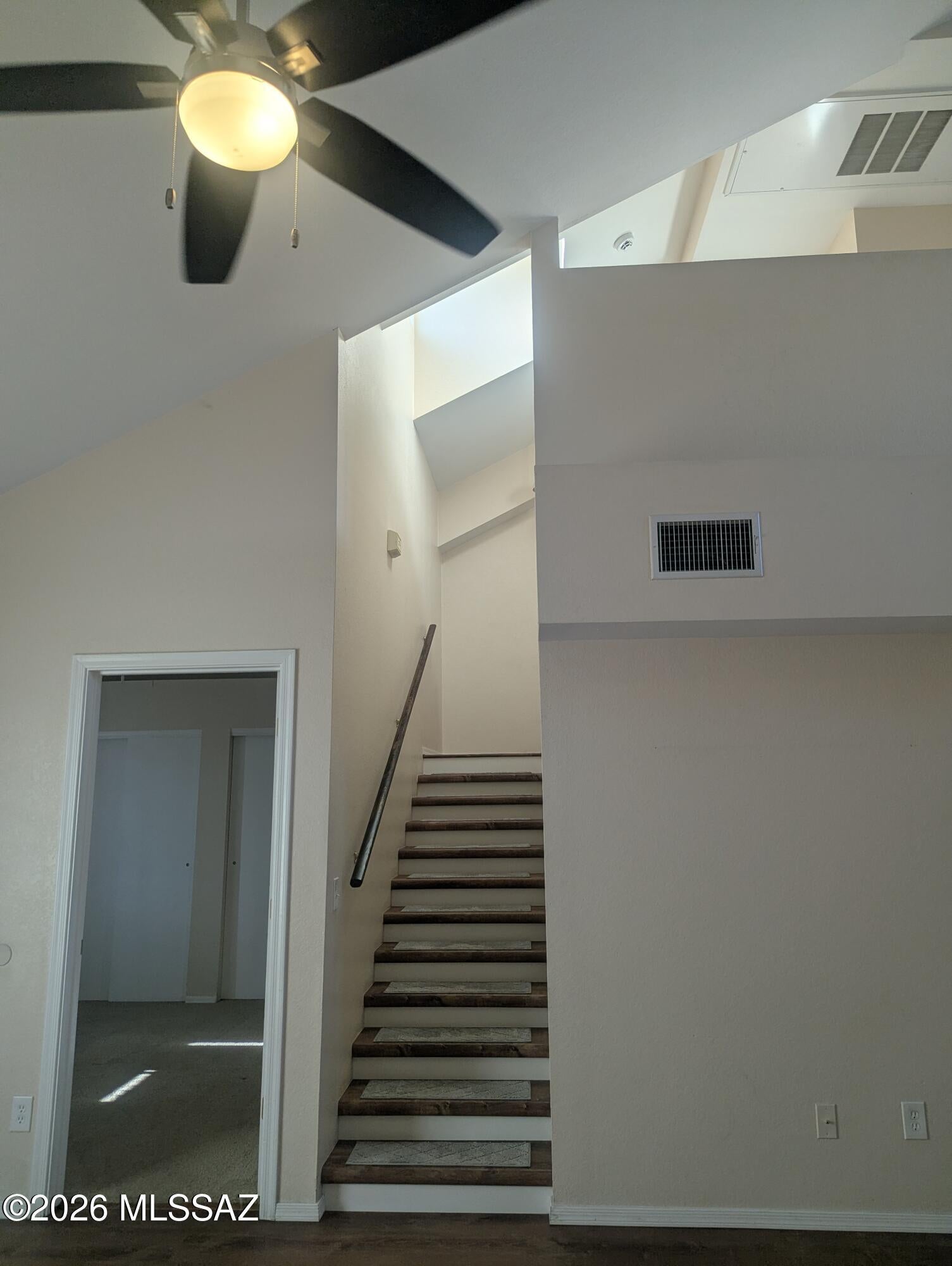 Centre Court Townhomes (1-106) - Residential Lease