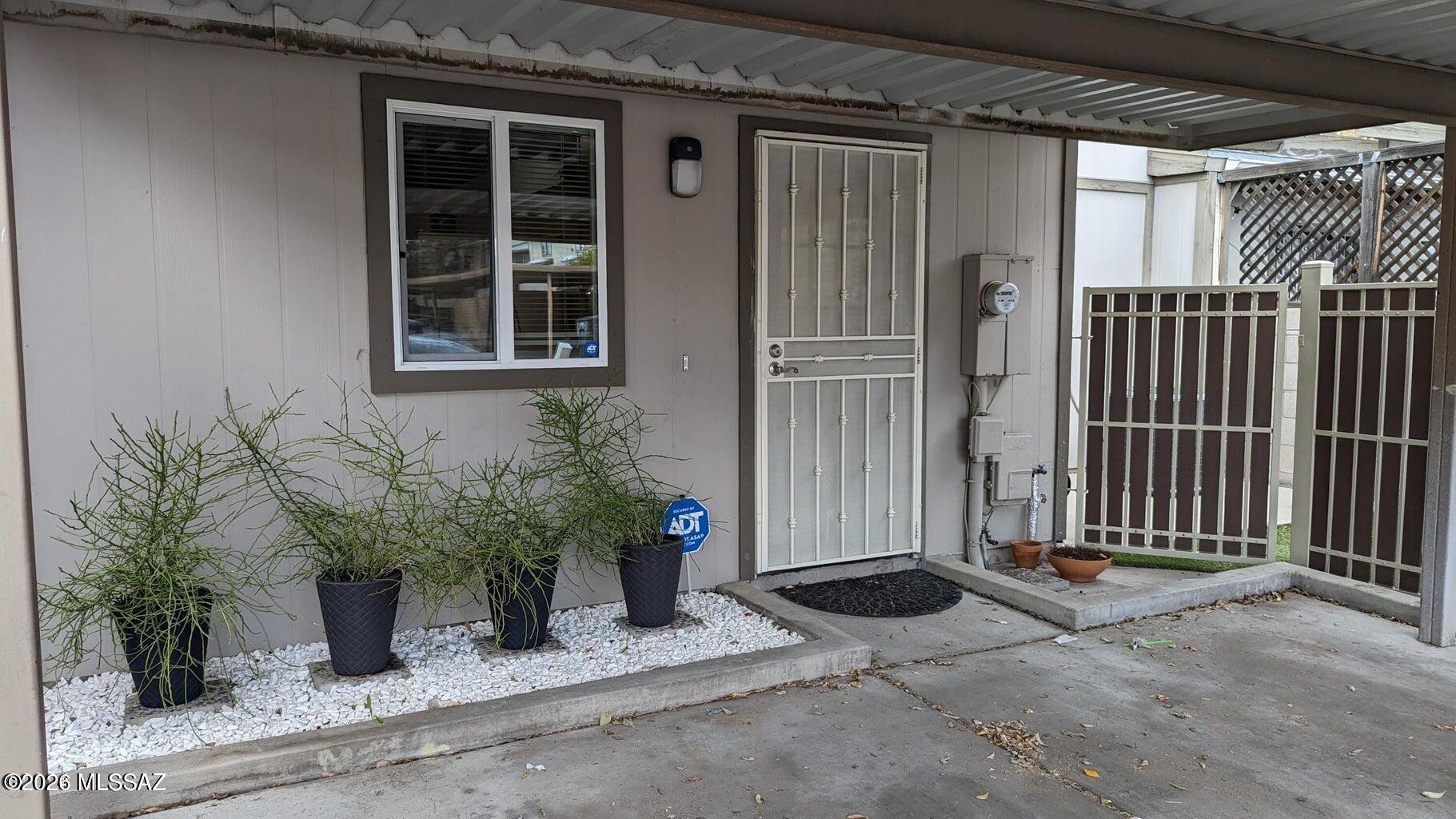 Centre Court Townhomes (1-106) - Residential Lease