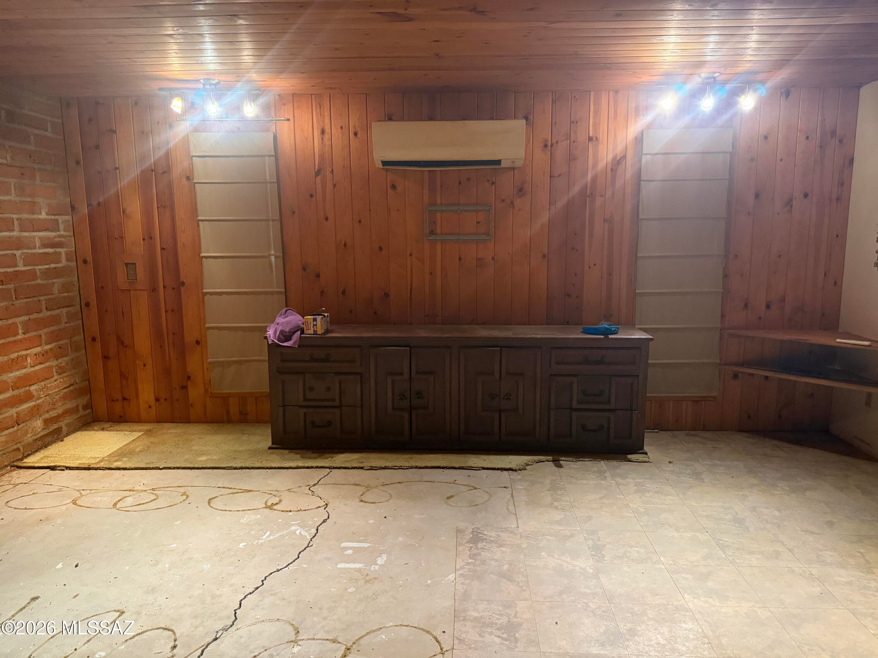 Catalina Heights Annex - Residential