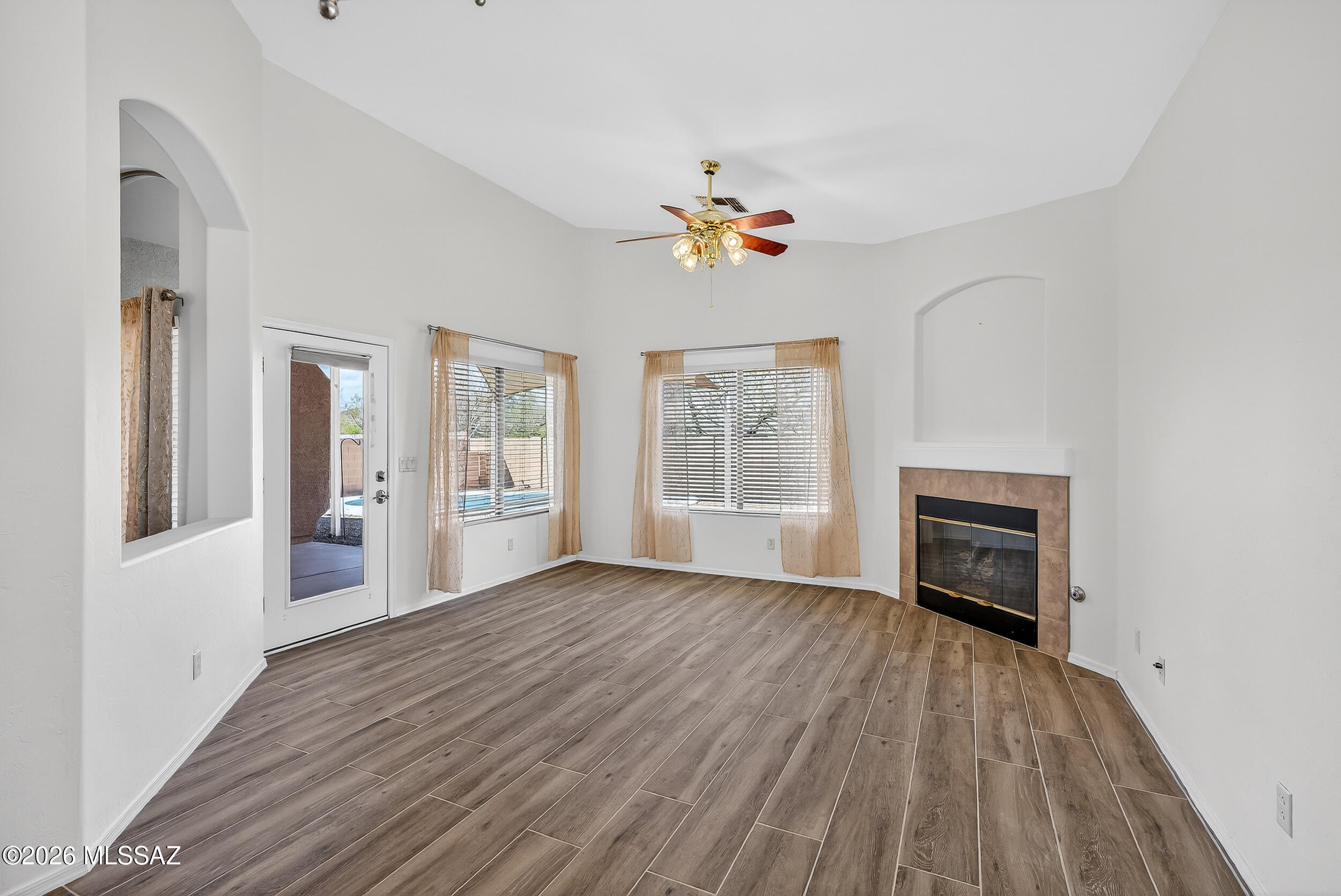 Silverbell Place (1-153) - Residential