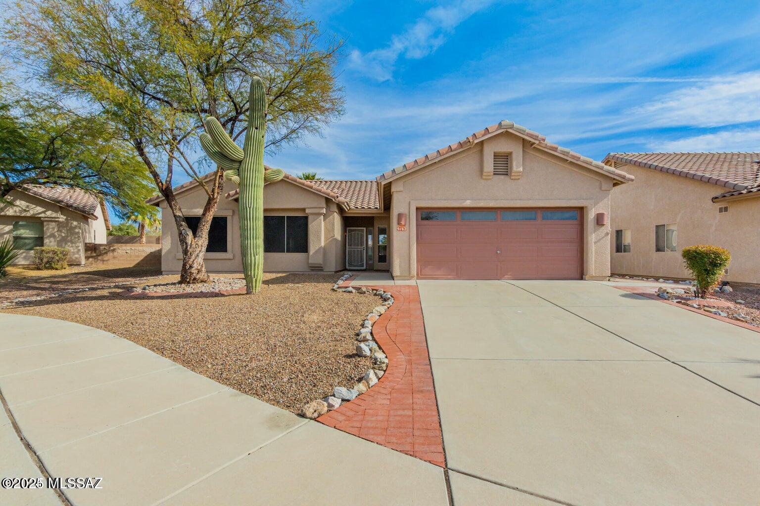 Bluffs (The) 2 - Residential Lease