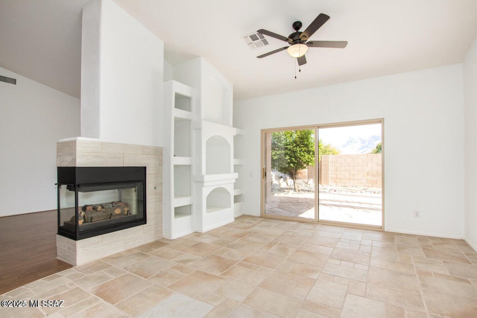 Bluffs (The) 2 - Residential Lease