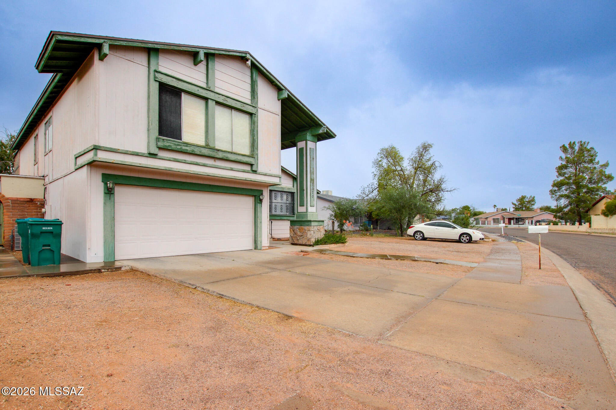 Mission West (1-370) - Residential