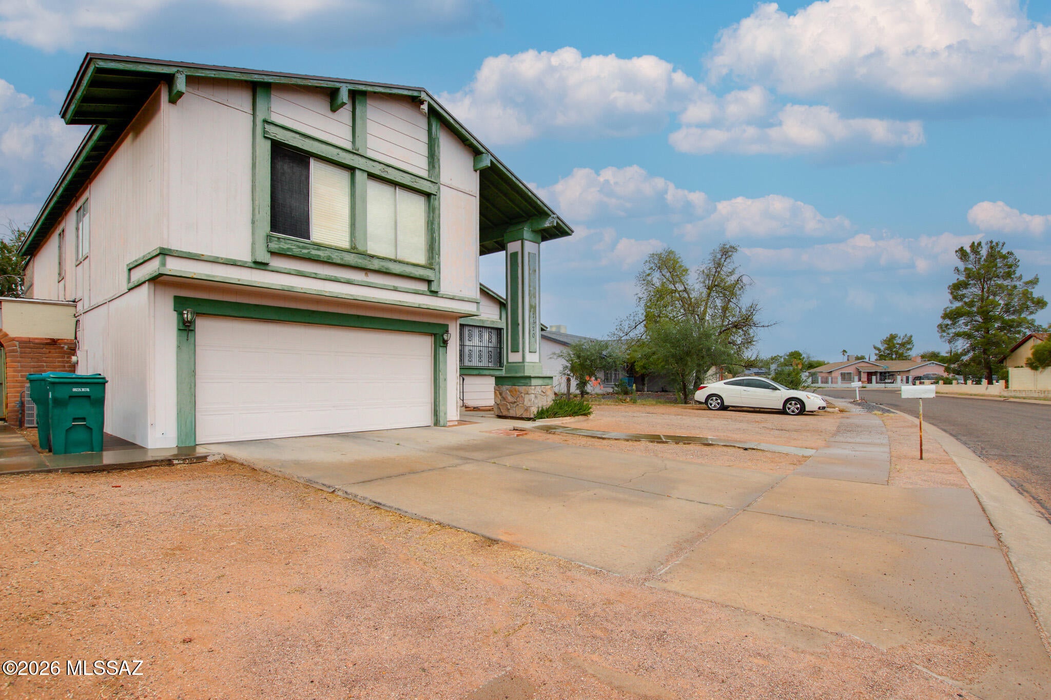 Mission West (1-370) - Residential