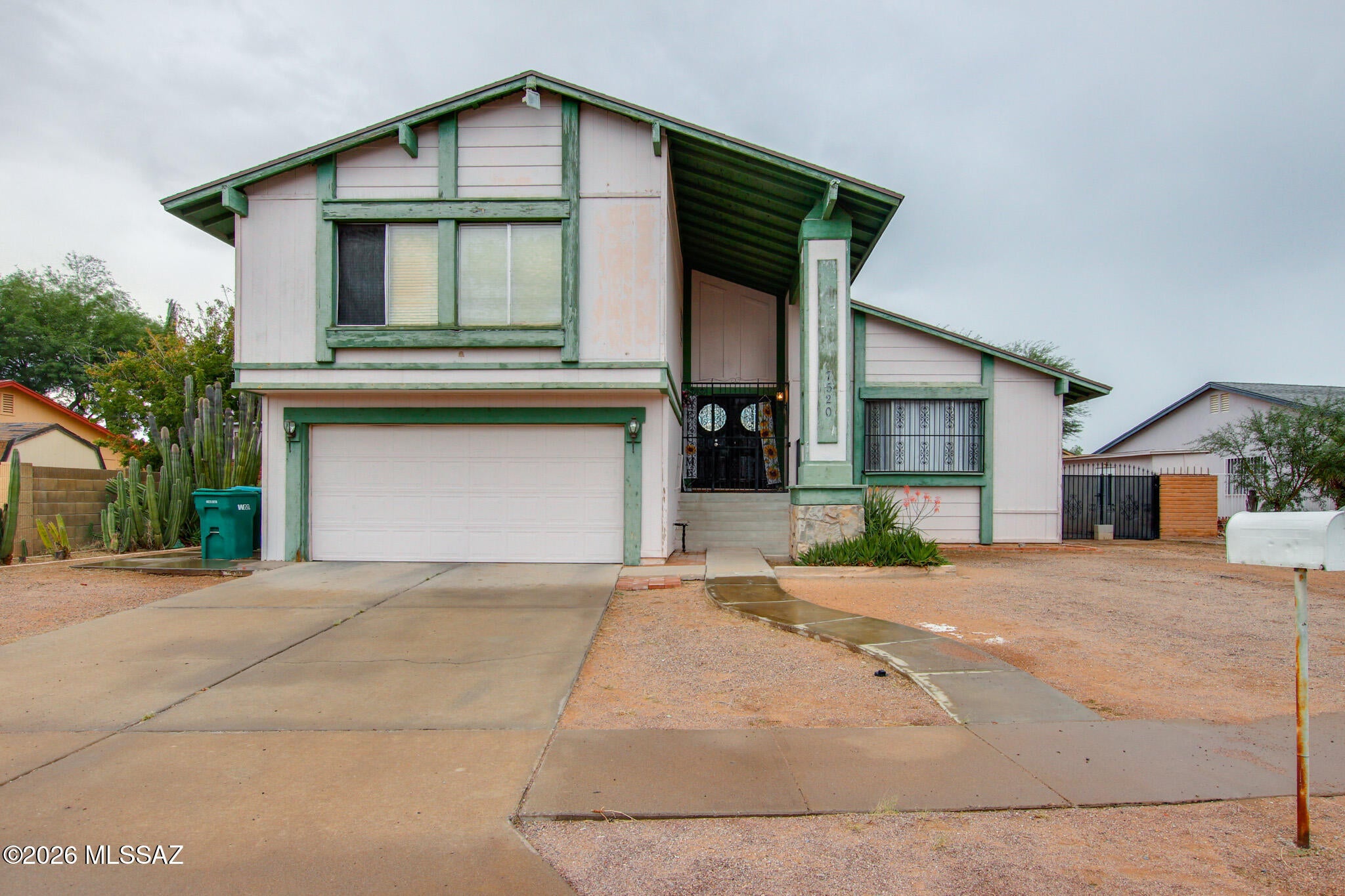 Space, freedom, and endless possibilities! This spacious tri-level home features 4 bedrooms, 2.5 bathrooms, and sits on nearly a quarter-acre lot with NO HOA! The backyard is made for entertaining, featuring a full covered patio and an additional open patio with plenty of room for BBQs, and enjoying Arizona's beautiful starry nights. Whether you're hosting family and friends or simply relaxing outdoors, this home offers the space to make it happen. Don't miss your chance to make this home yours! Schedule your private showing today before it's gone!
