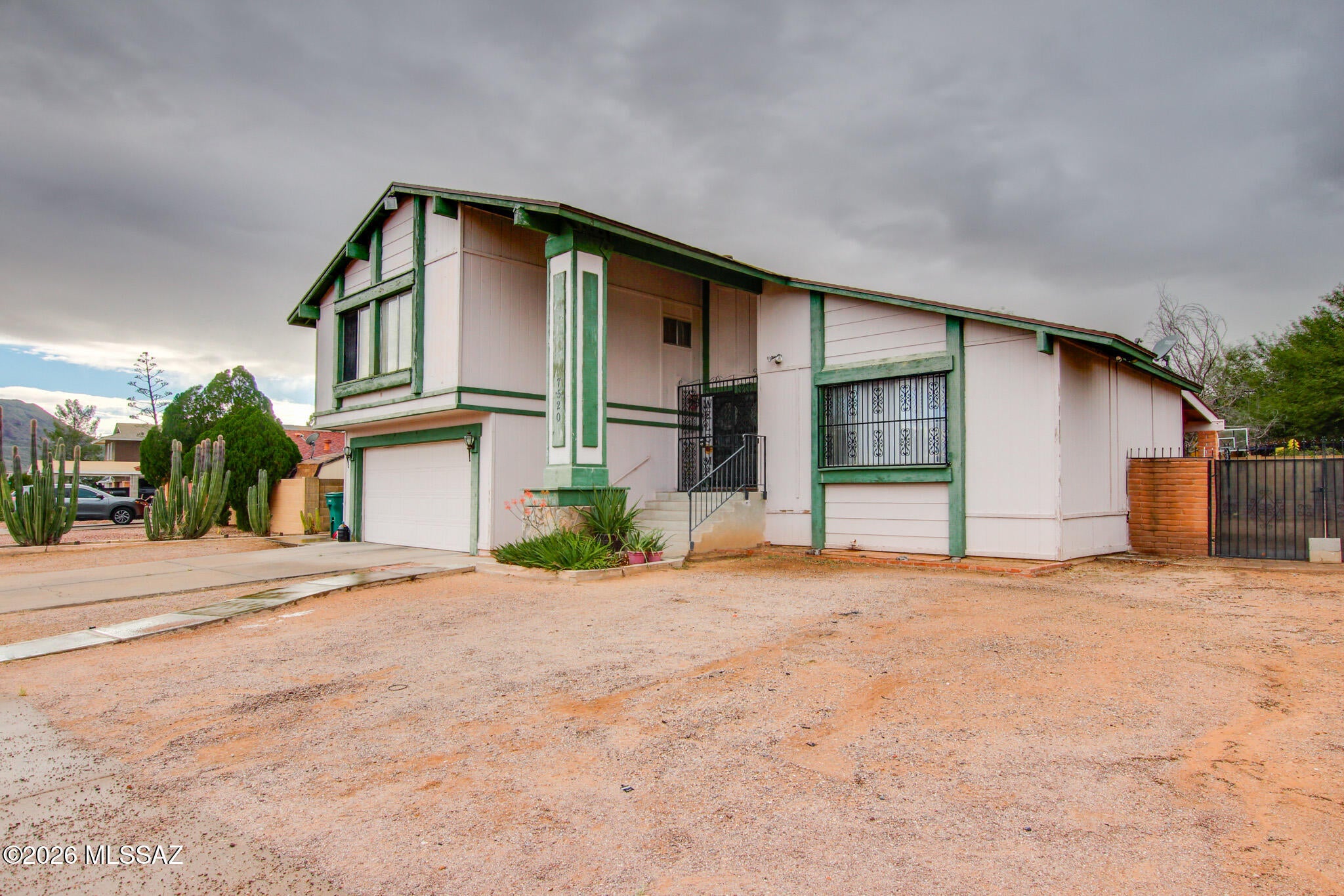 Mission West (1-370) - Residential