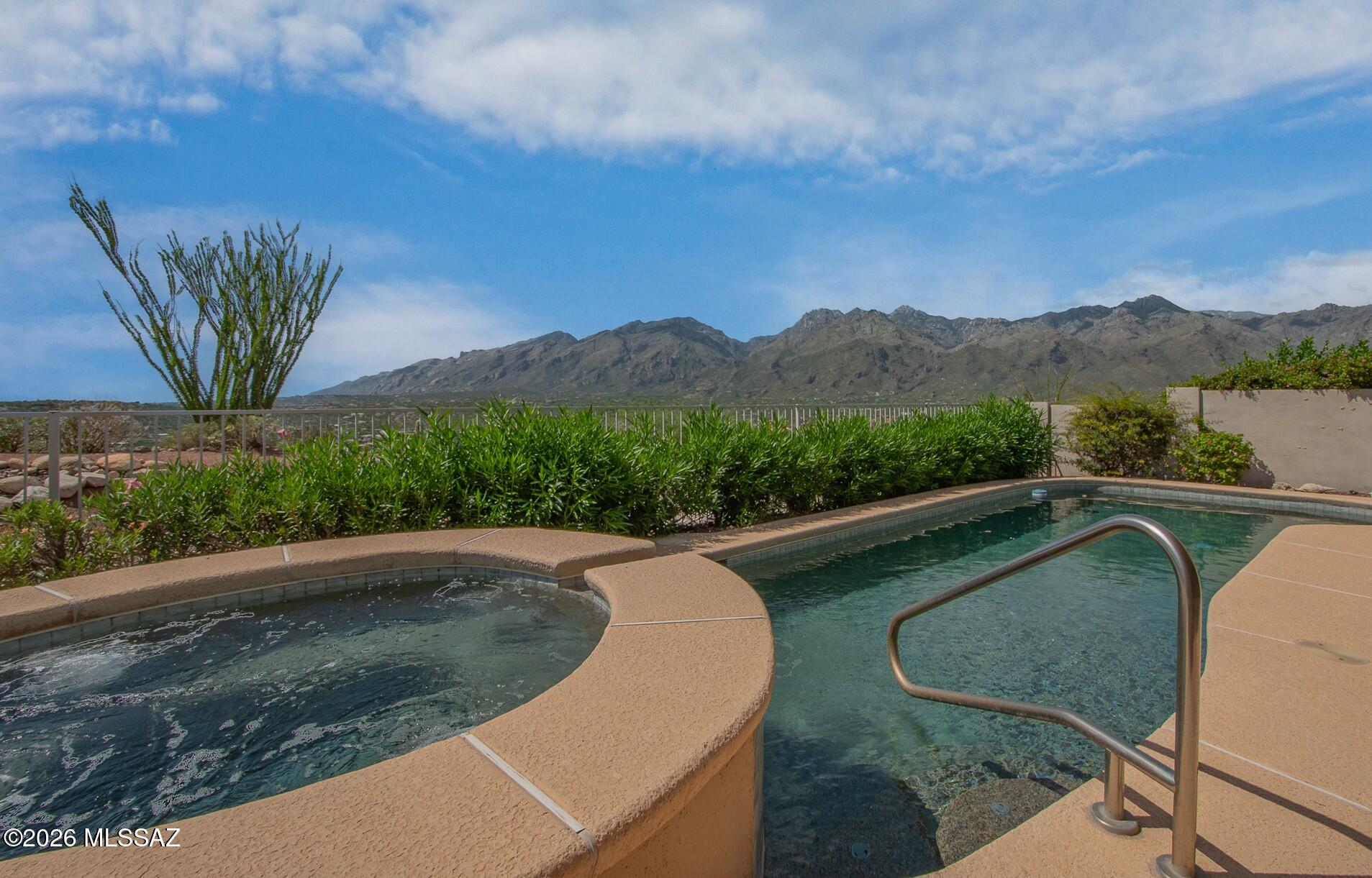 Sabino Mountain (1-290) - Residential