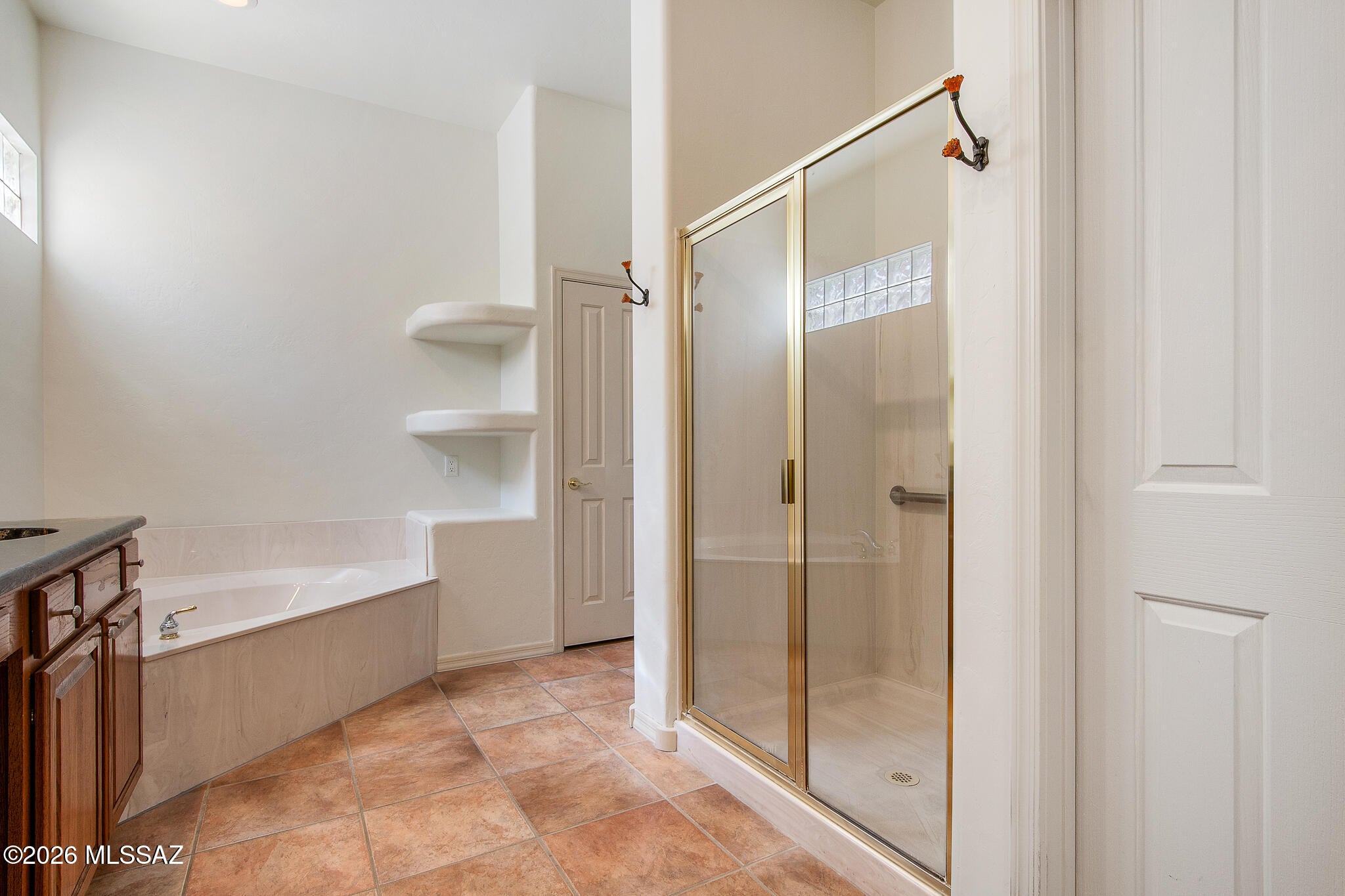 Sabino Mountain (1-290) - Residential