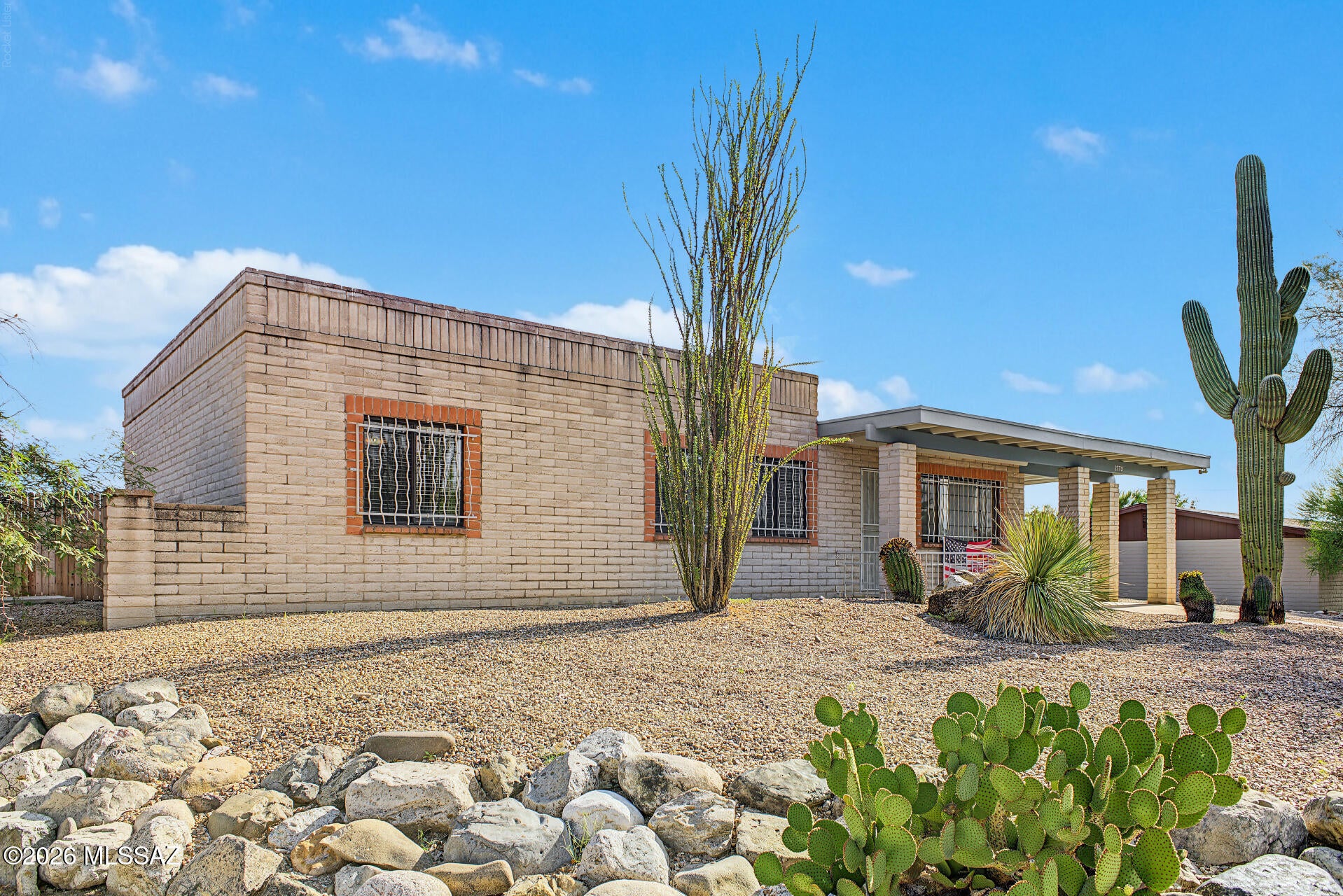 Casas Adobes Park (94-194) - Residential