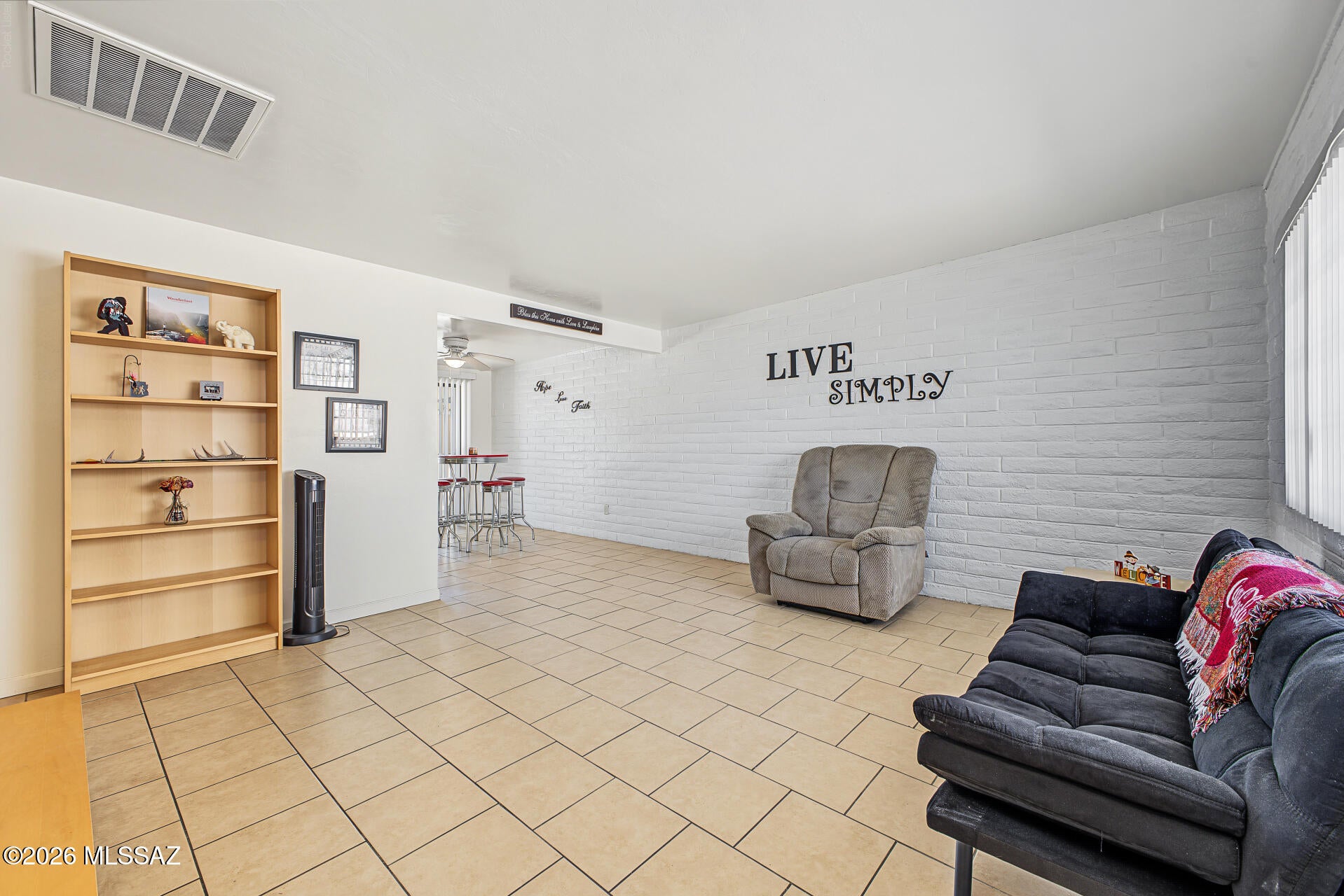 Casas Adobes Park (94-194) - Residential