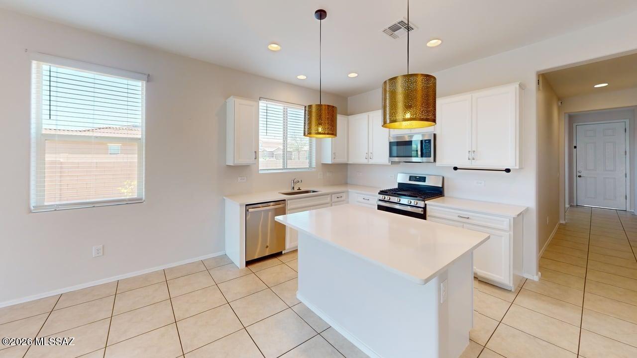La Estancia De Tucson (1-330) - Residential Lease