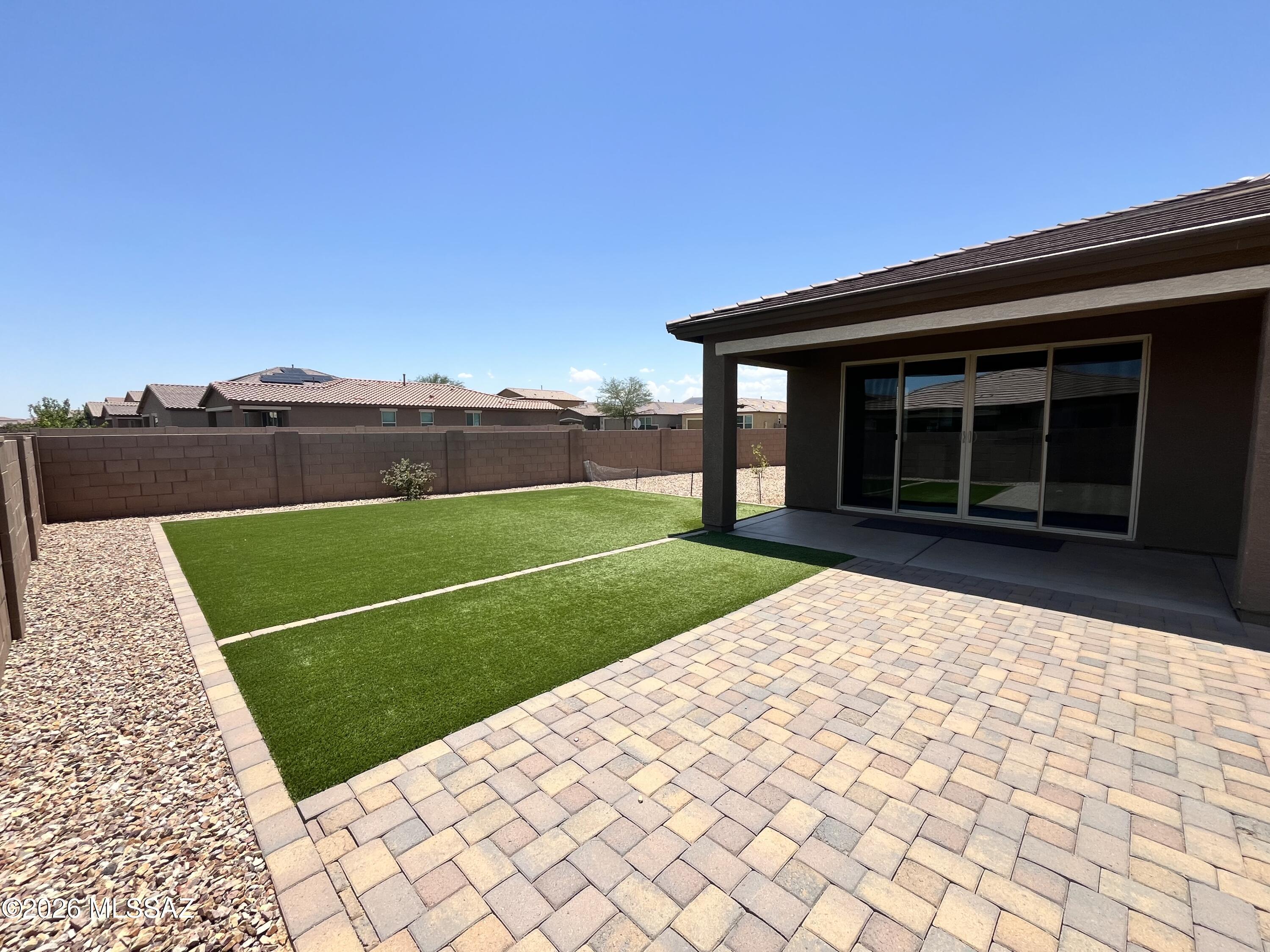 La Estancia De Tucson (1-330) - Residential Lease
